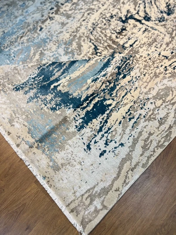 HERENCIA 09 CREAM BLUE El Emeği ile Özel Tezgahlarda Üretilen Yün Viskon Salon Halısı 240x300