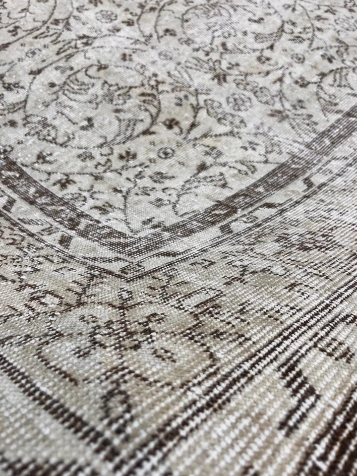 BUGO CONCEPT el dokuma vintage traşlanmış halı 192x287