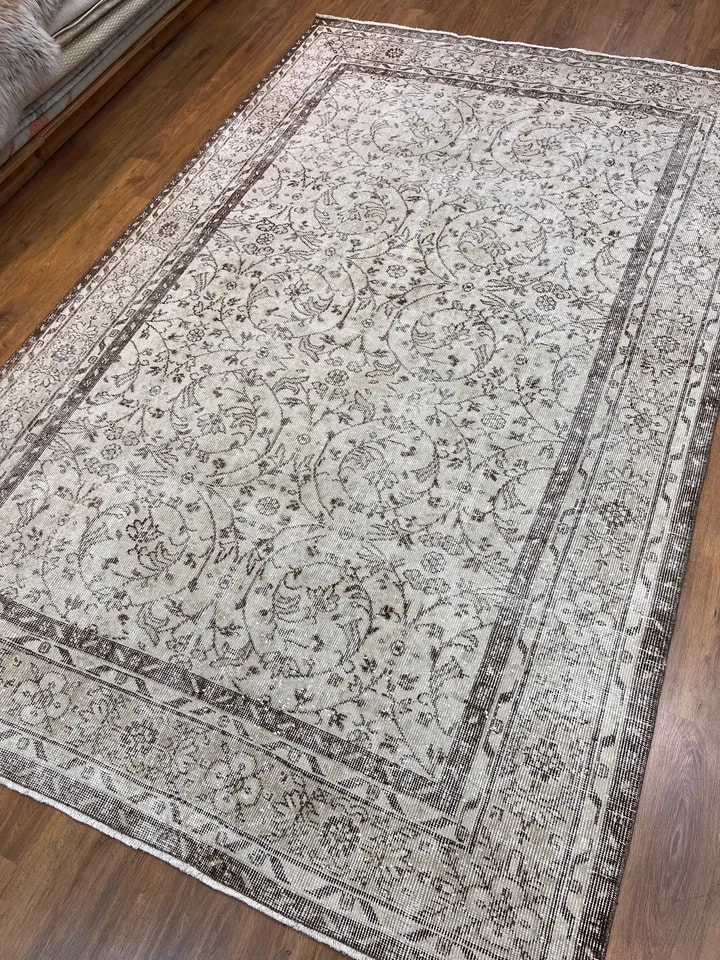 BUGO CONCEPT el dokuma vintage traşlanmış halı 192x287