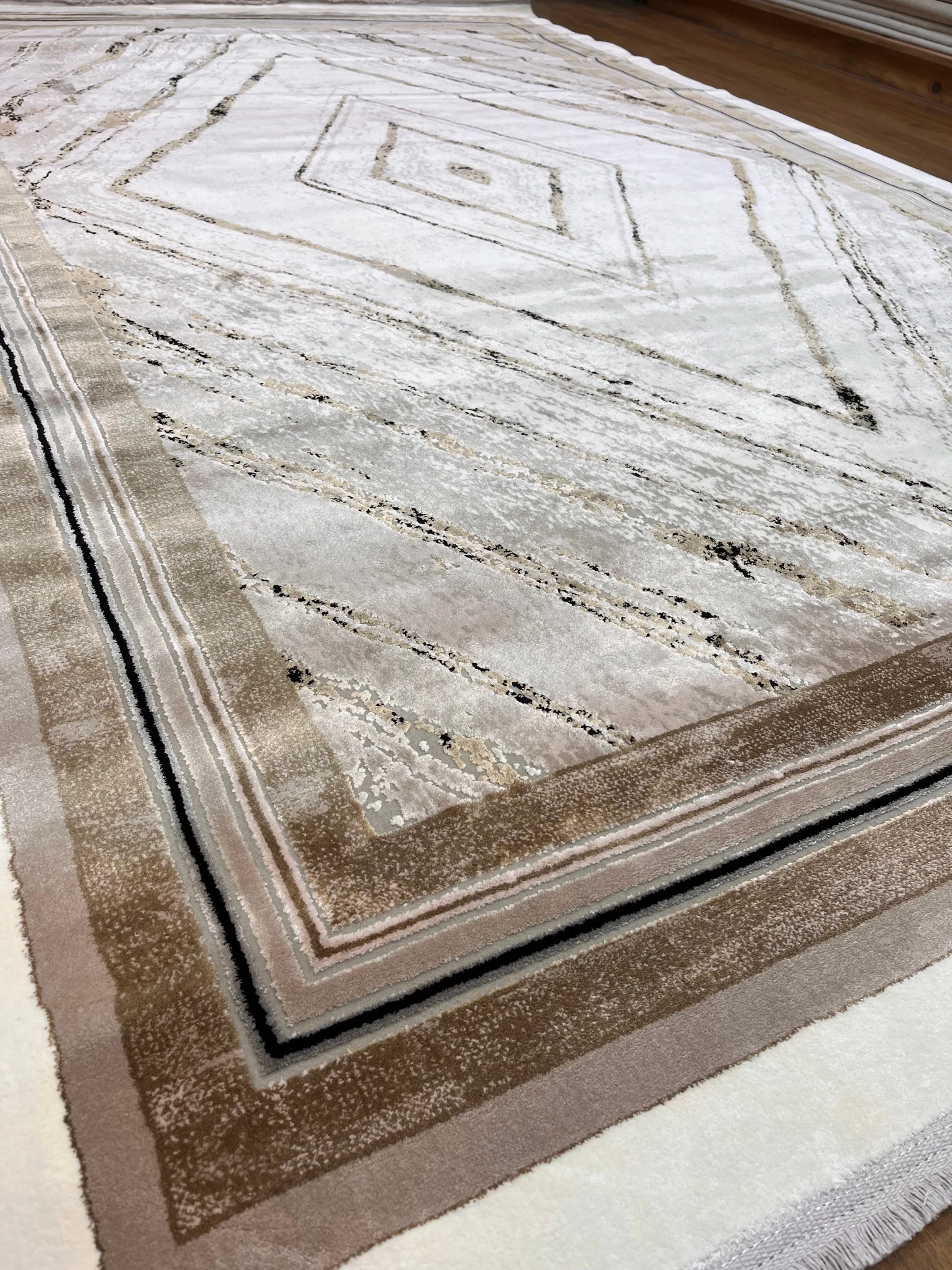 BUGO SAMPLE  VİZON CREAM PARLAK KALIN SALON HALISI 200x290