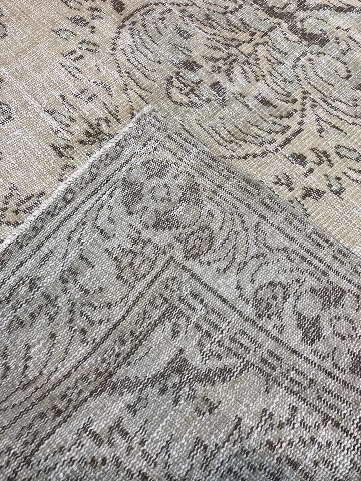 BUGO CONCEPT traşlanmış el dokuma vintage halı 182x294