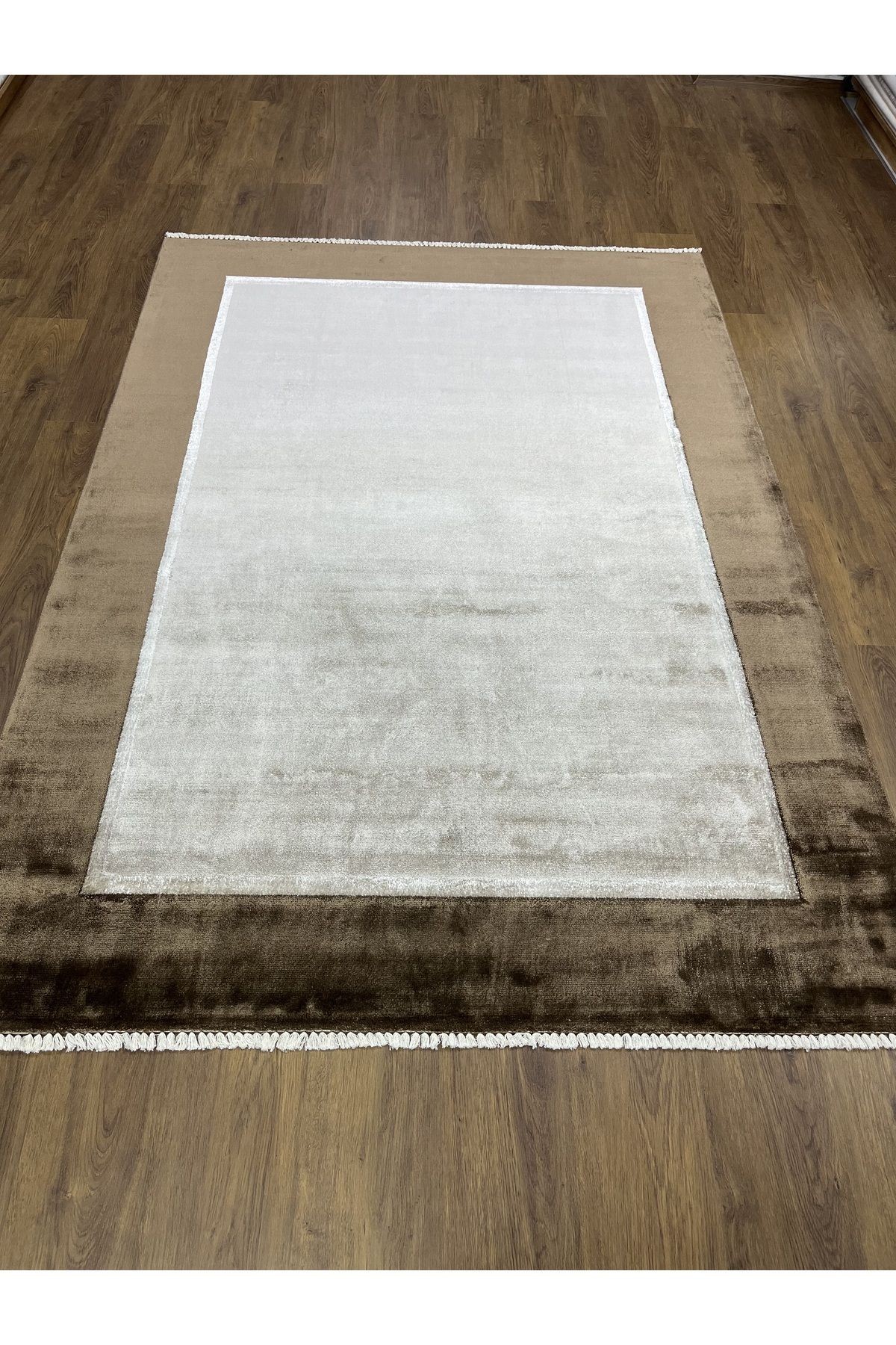 Krem Kahve Çerçeveli Natural Viskon Modern Salon Halısı 160x230
