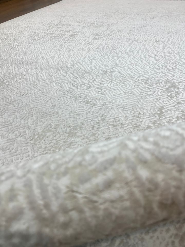 BUGO CONCEPT AKRİLİK BEİGE MAKİNA HALISI 160x230