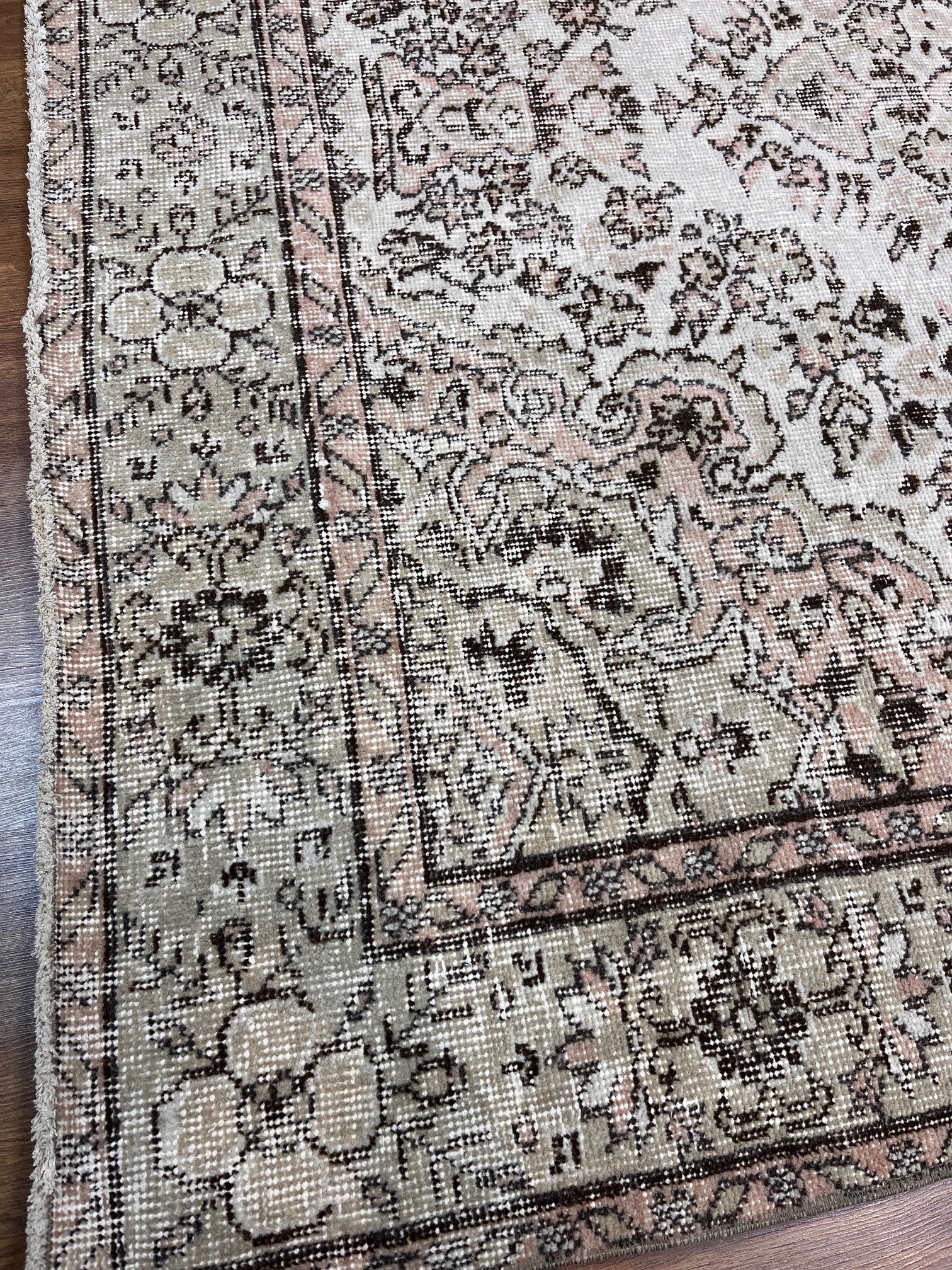 BUGO CONCEPT el dokuma vintage traşlanmış halı 175x285
