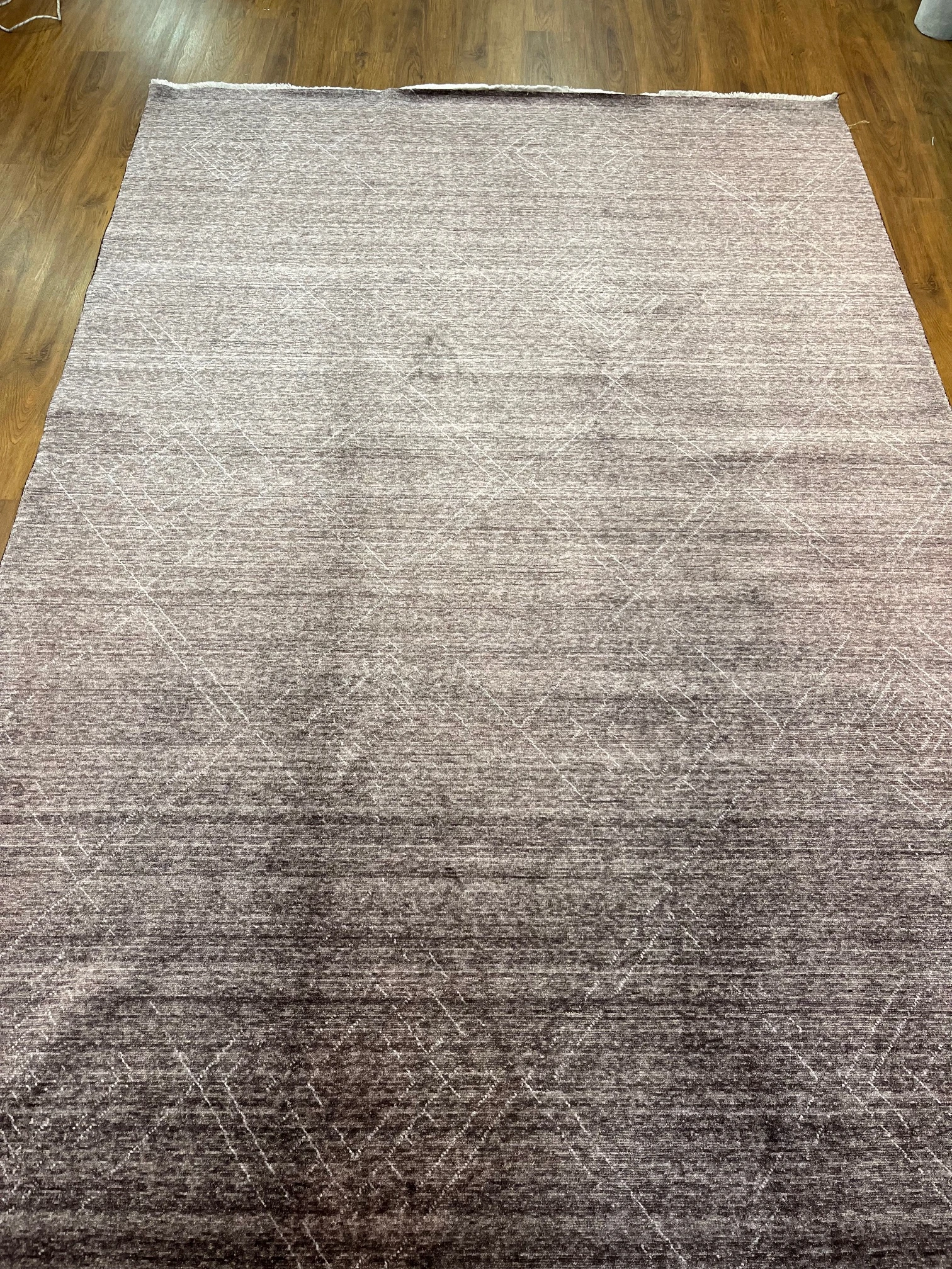 ÖZEL TEZGAH 01 ANTRASİT STONE El Emeği ile Özel Tezgahlarda Üretilen Yün Viskon Salon Halısı 200x300