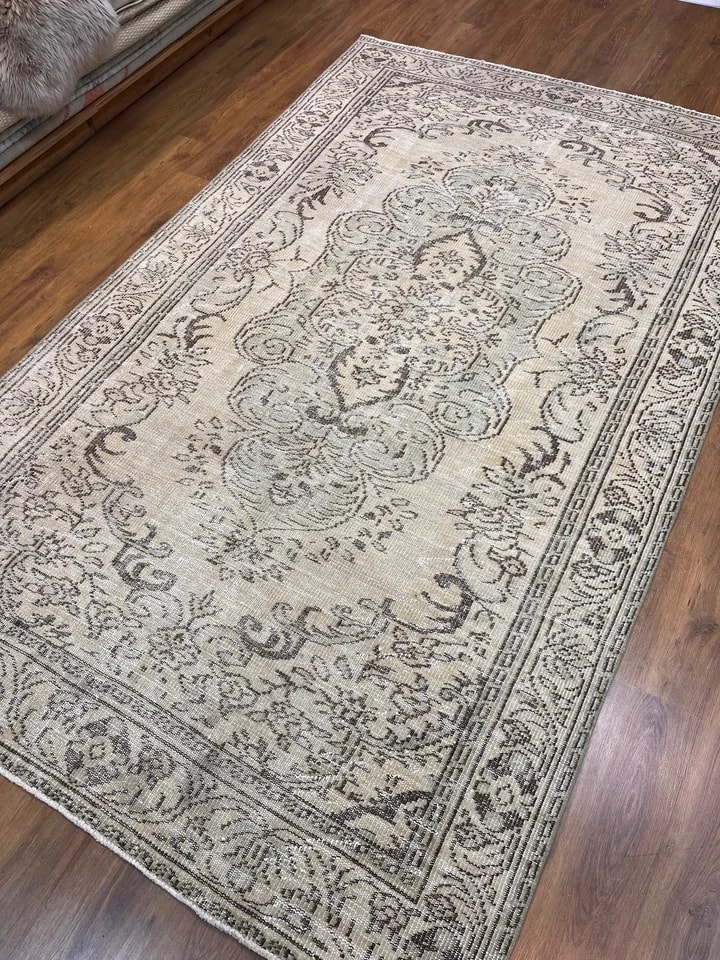 BUGO CONCEPT traşlanmış el dokuma vintage halı 182x294