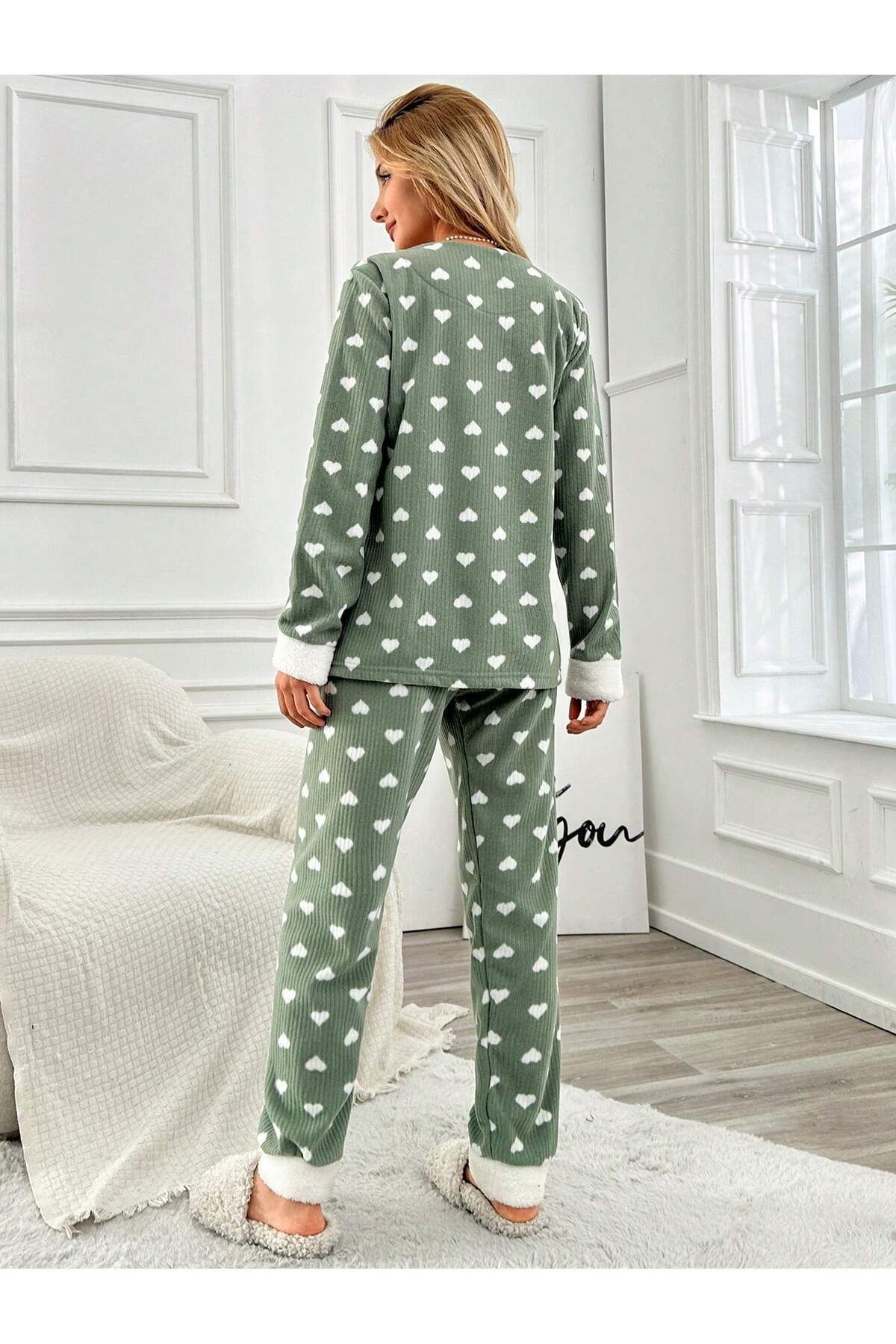 Nakışlı Kalp Detaylı Fitilli Kadın Polar Pijama Takımı LMR006