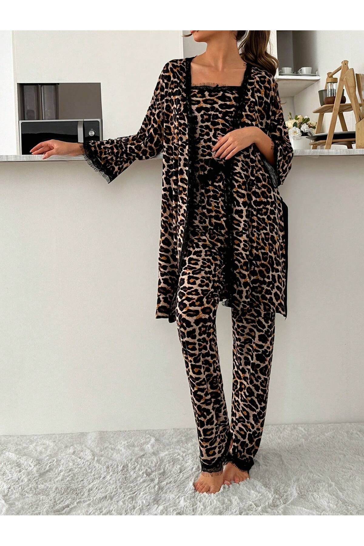 Dantel Detaylı Leopar Desenli 3’lü Gecelik-sabahlık Kadın Pijama Takımı Lmr002