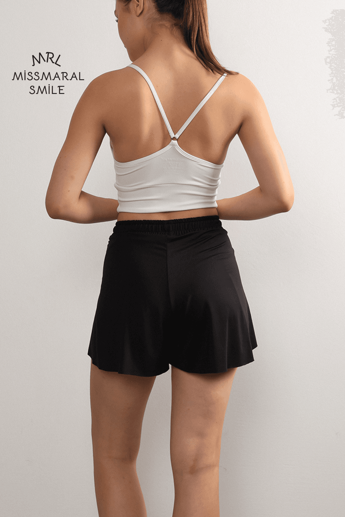 Siyah Bol Kesim Taytlı Spor Şort  Shorts İn Shorts 11100