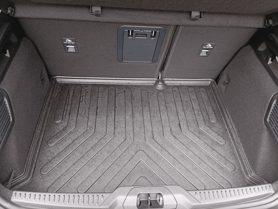 Ford Focus 2018 Sonrası Bagaj Havuzu | Hatchback - İnce Stepneli