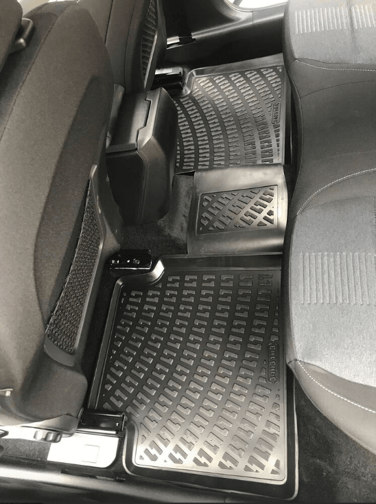 Ford Focus 4 Sedan 2024 Sonrası Uyumlu 4.5D Havuzlu Paspas