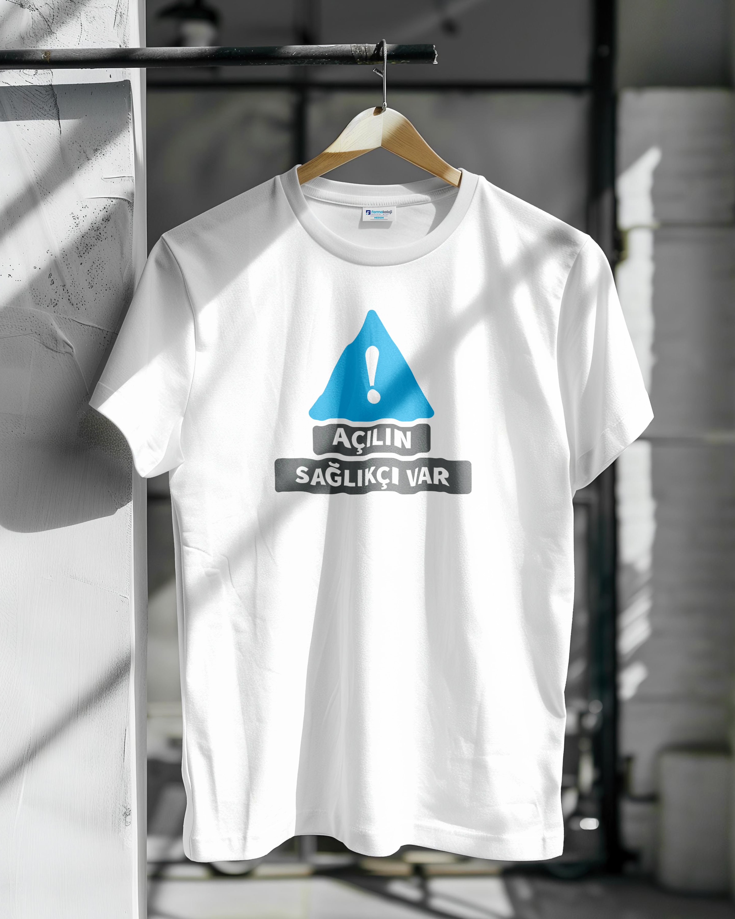 Açılın Sağlıkçı Var Deluxe T-Shirt
