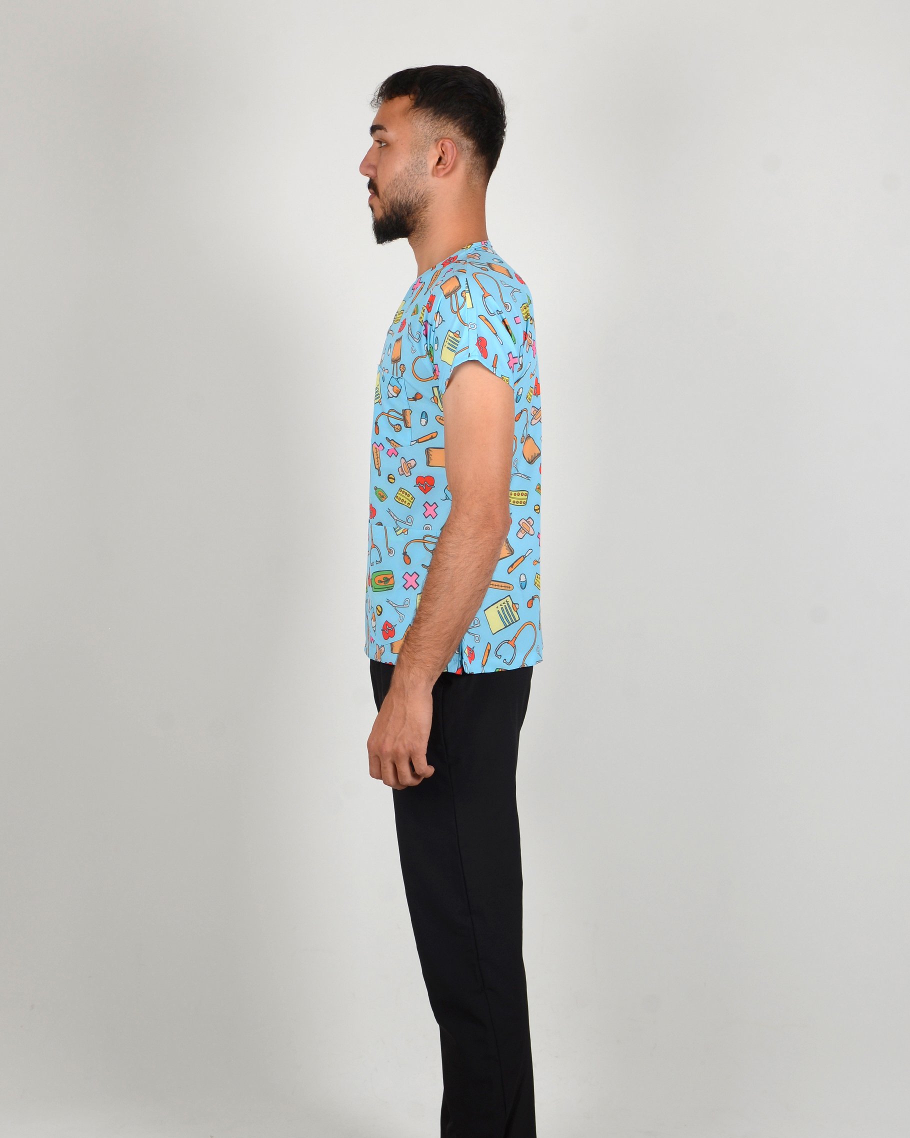 Pastel Medikal İkonlar Desenli Yarasa Kol Scrubs (Sadece Üst)