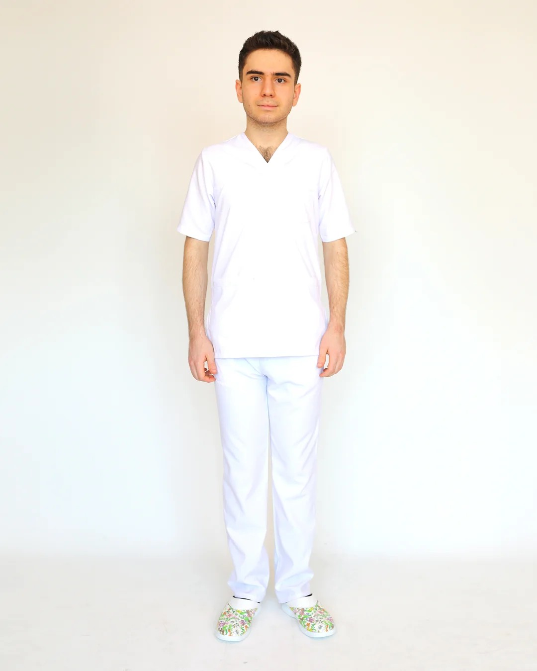 V Yaka Erkek Scrubs Takımı - Beyaz