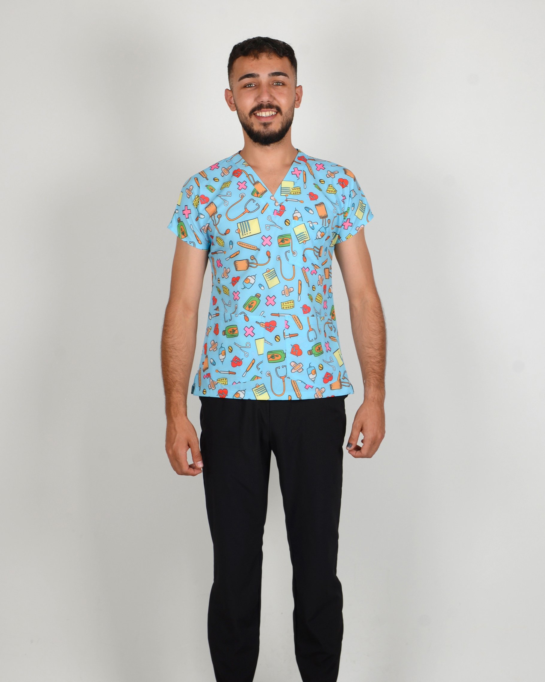 Pastel Medikal İkonlar Desenli Yarasa Kol Scrubs (Sadece Üst)