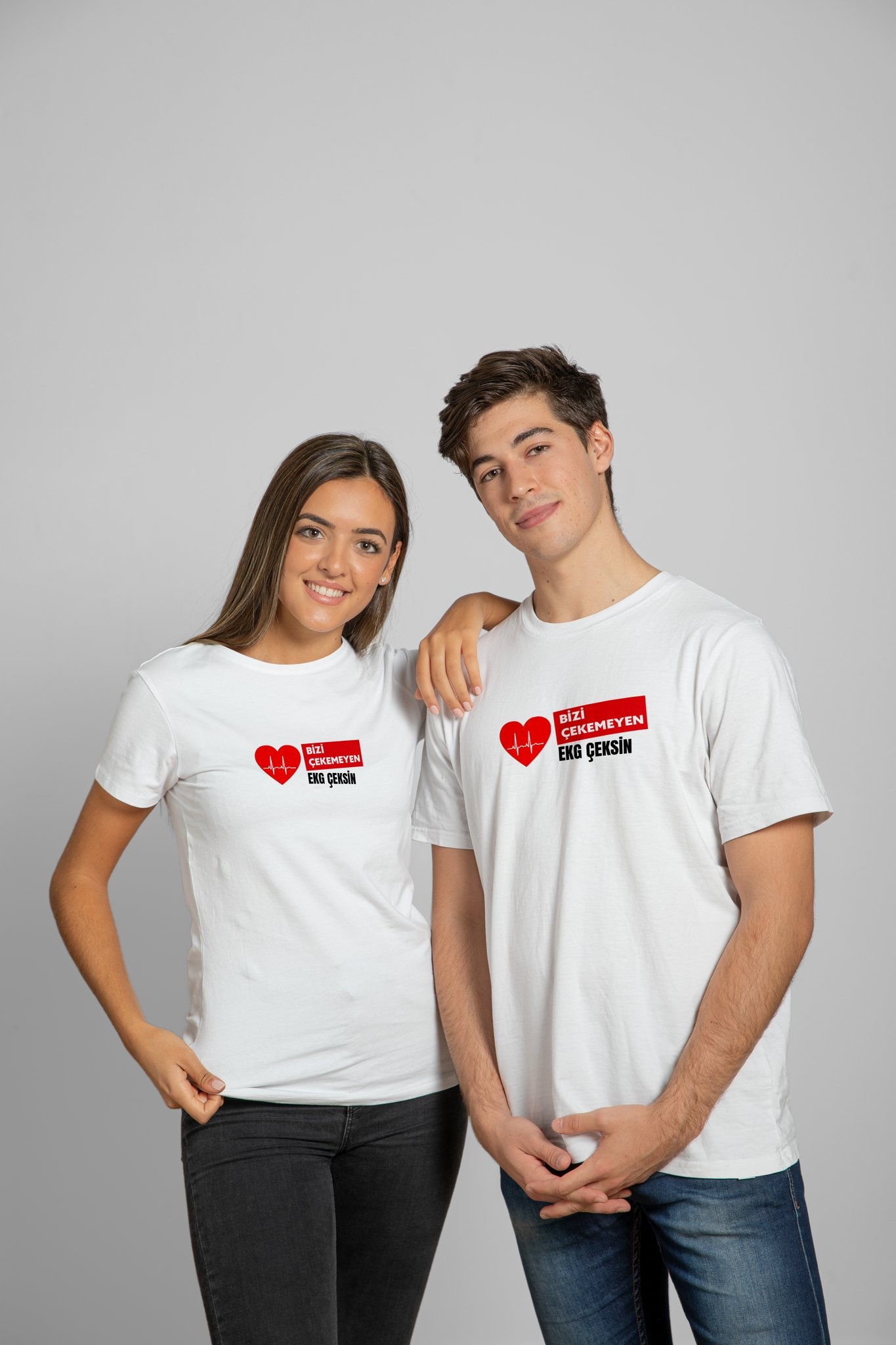 Bizi Çekemeyen EKG Çeksin | Deluxe T-Shirt