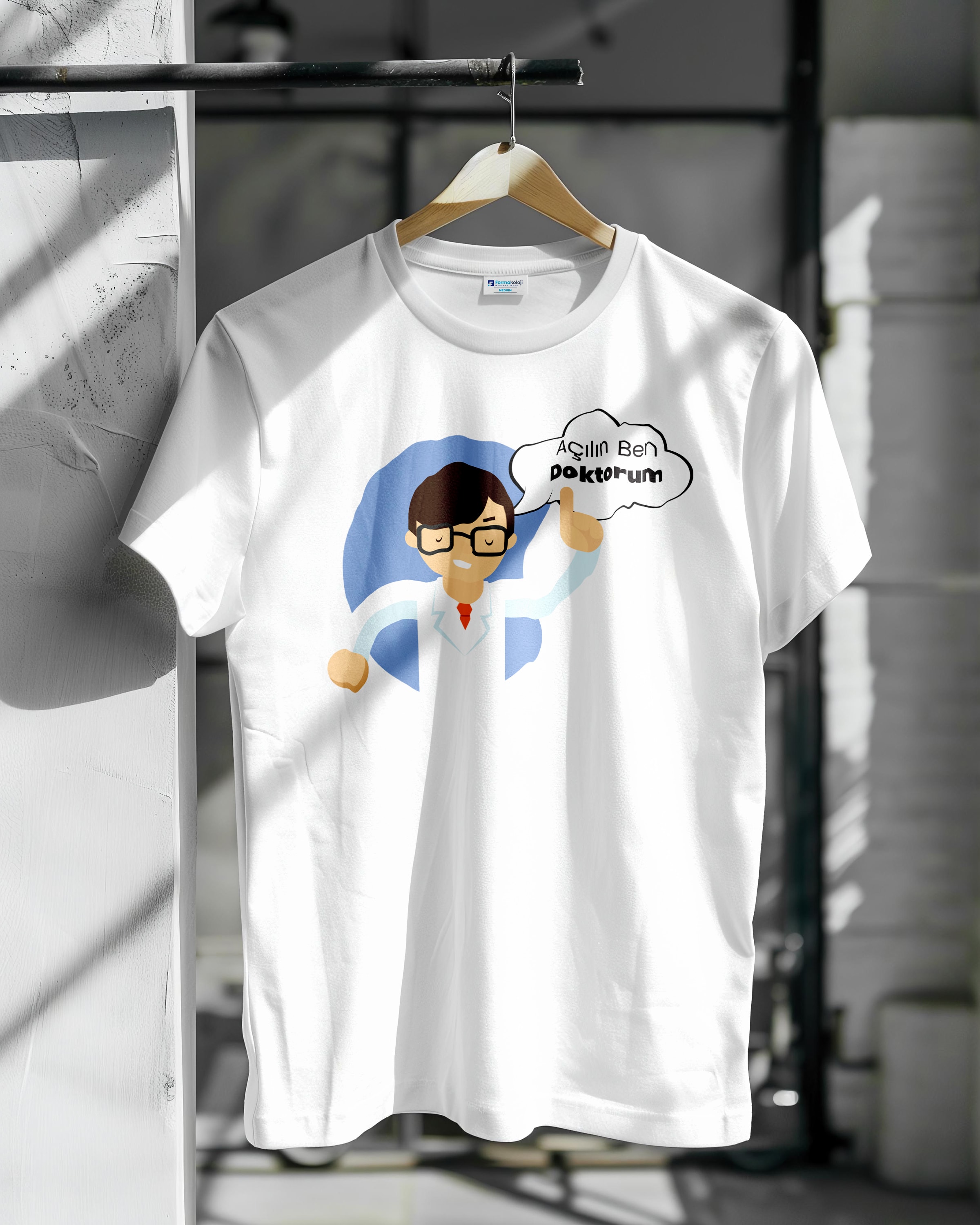 Açılın Ben Doktorum Deluxe T-Shirt