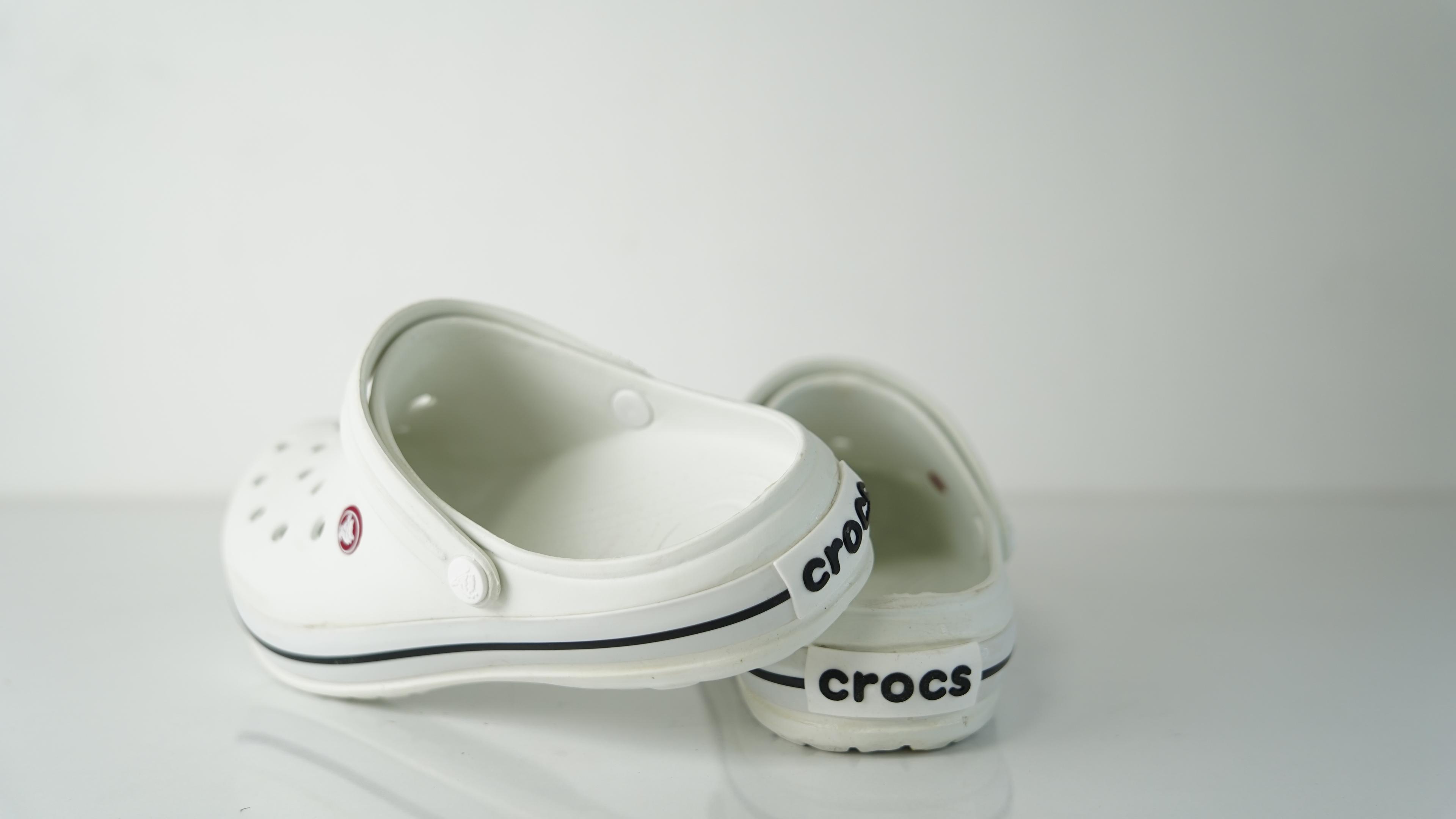 Crocs Beyaz Delikli Medikal Terlik