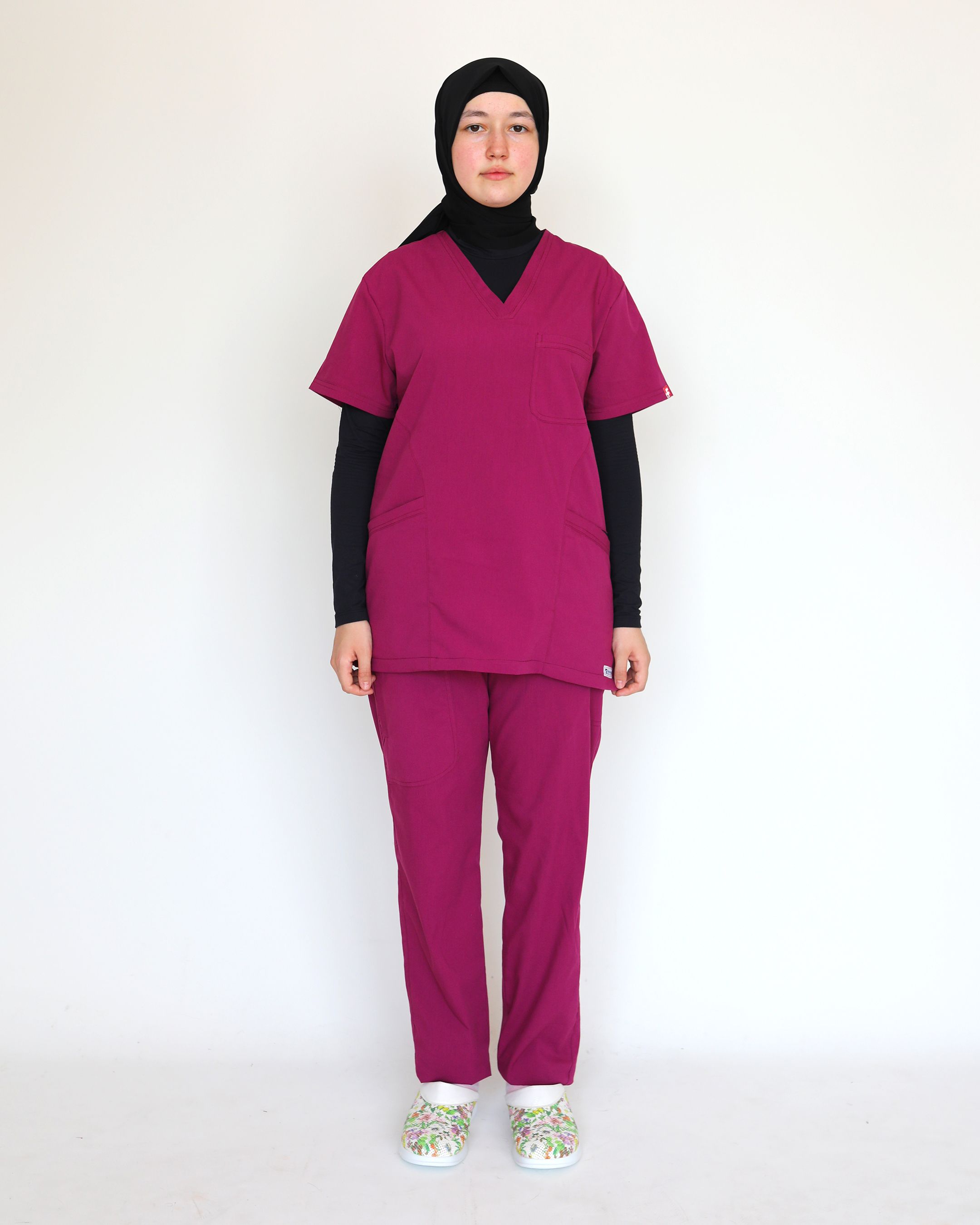 Linda Form (İnce Esnek Kumaş) Scrubs Takımı