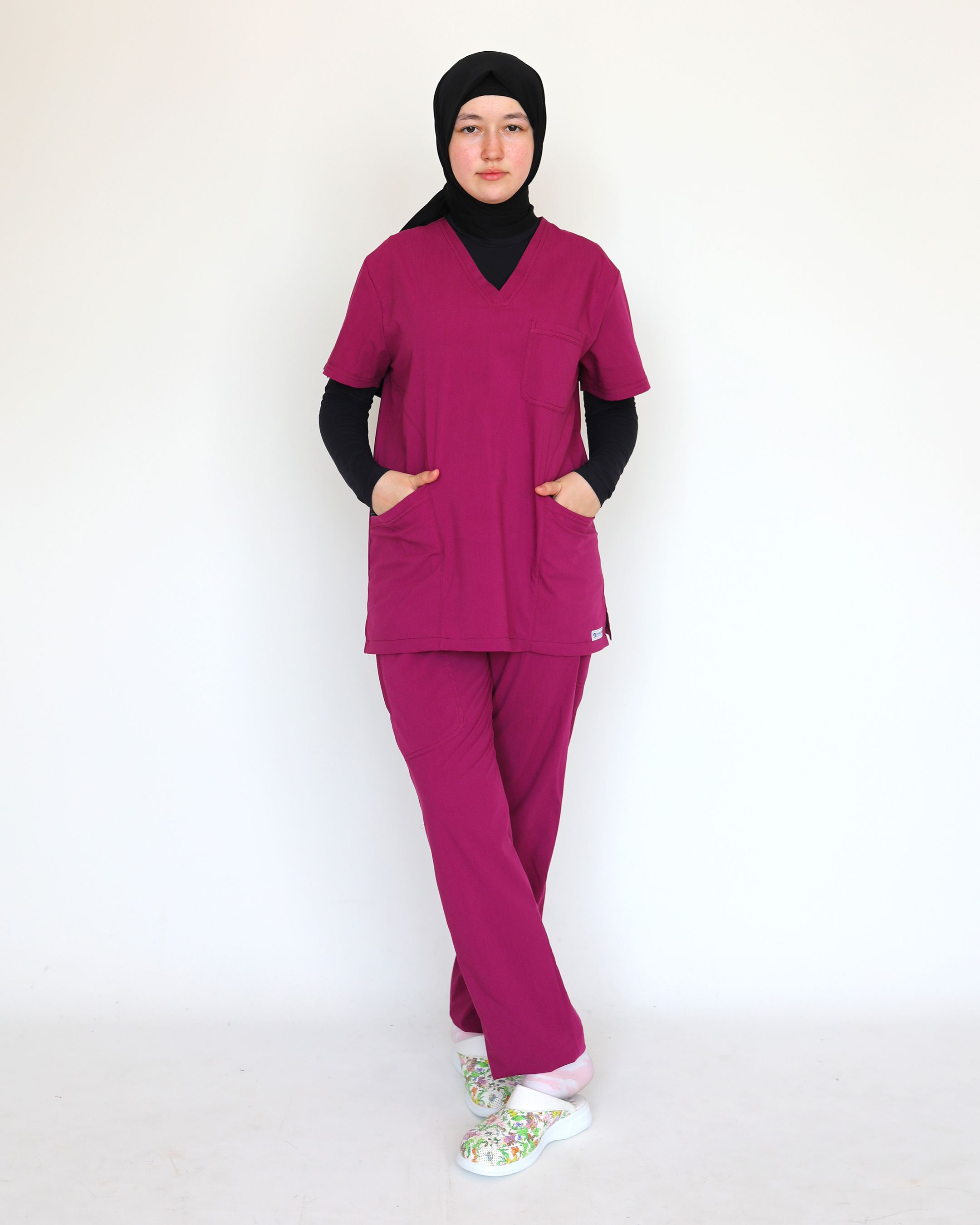 Linda Form (İnce Esnek Kumaş) Scrubs Takımı