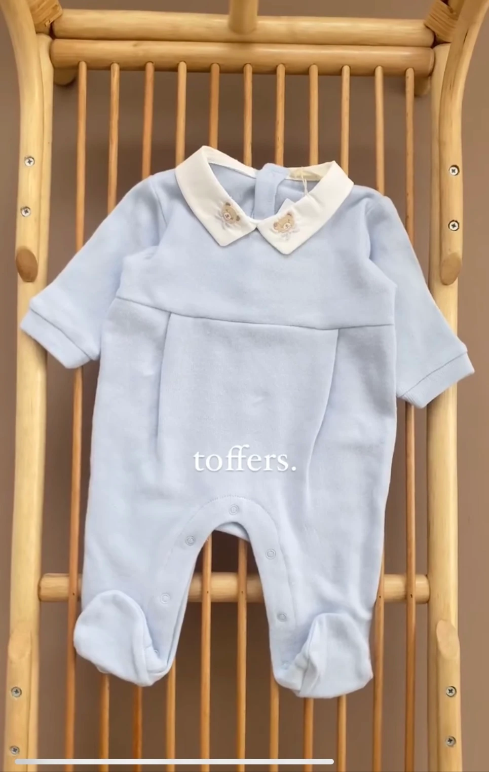 Wesley Yakası Ayı Desenli Erkek Bebek Tulum