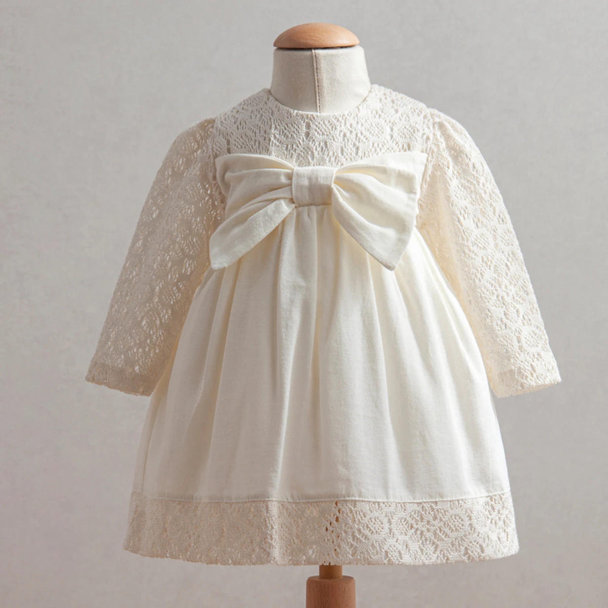 Bery Dantelli Pamuklu Kız Bebek Elbise