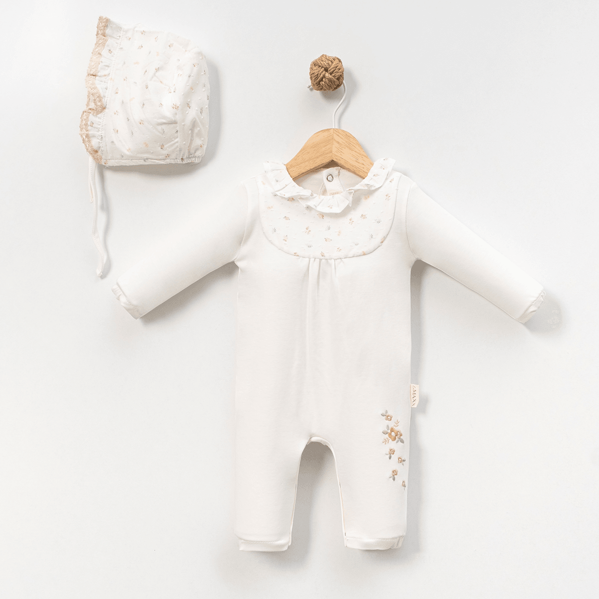 Kız Bebek 3-6-9 Ay Çiçek Detaylı Fırfır Yakalı Tulum - Ekru