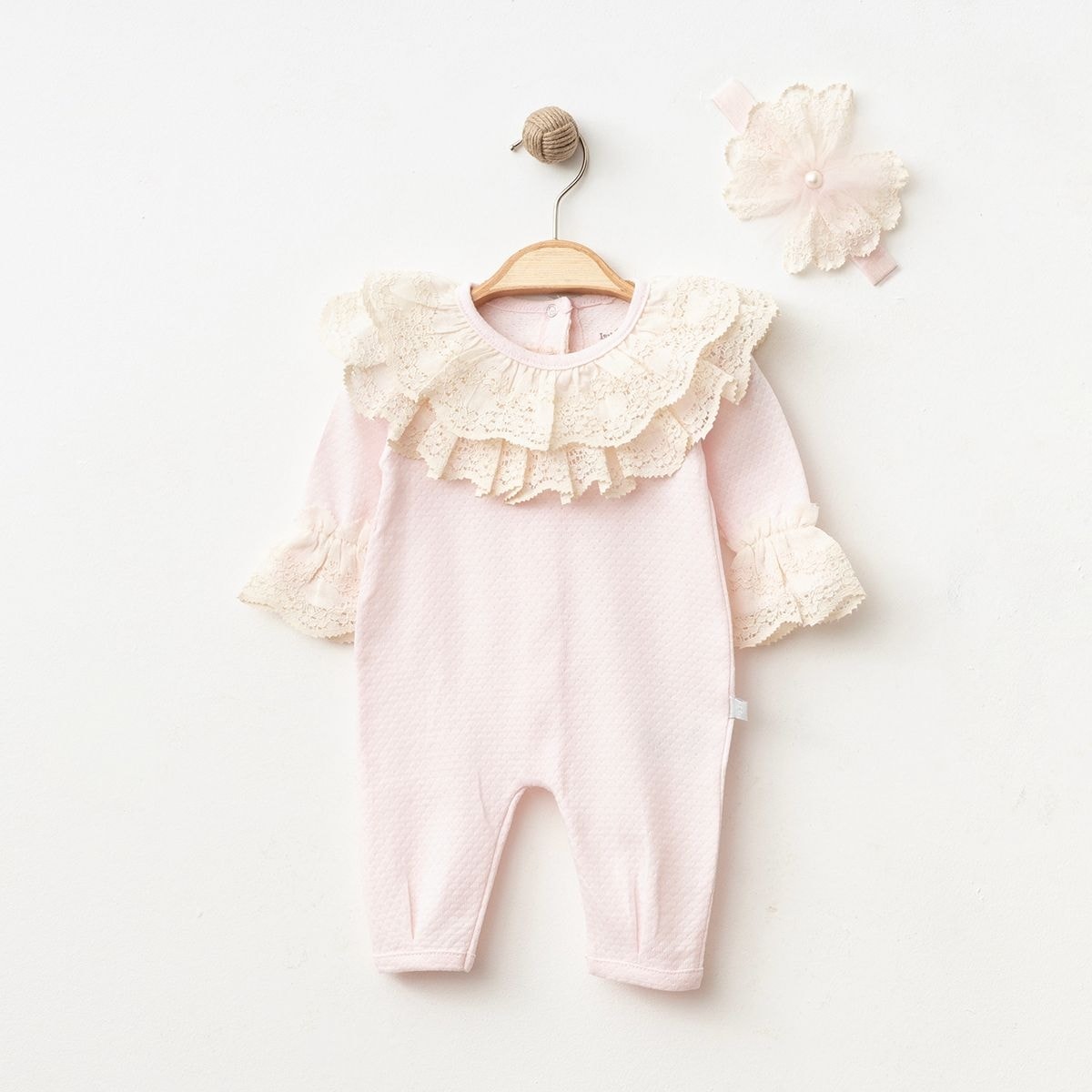 Minik Kuğu Kız Bebek 0-3 / 3-6 Ay Jakarlı Fistolu Tulum - Pembe