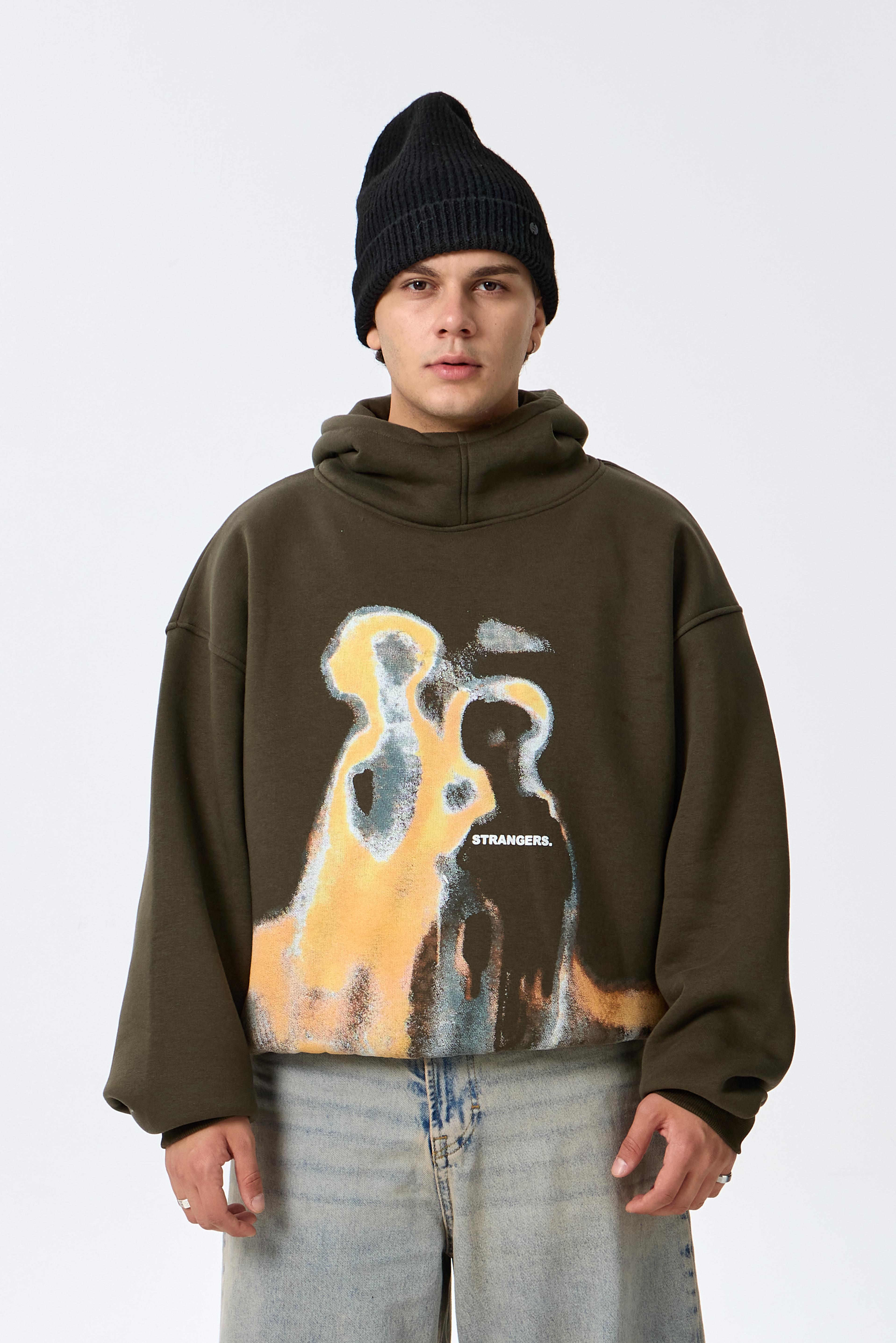 Strangers Baskılı Kapalı Yaka Detaylı Oversize Kapüşonlu Sweatshirt