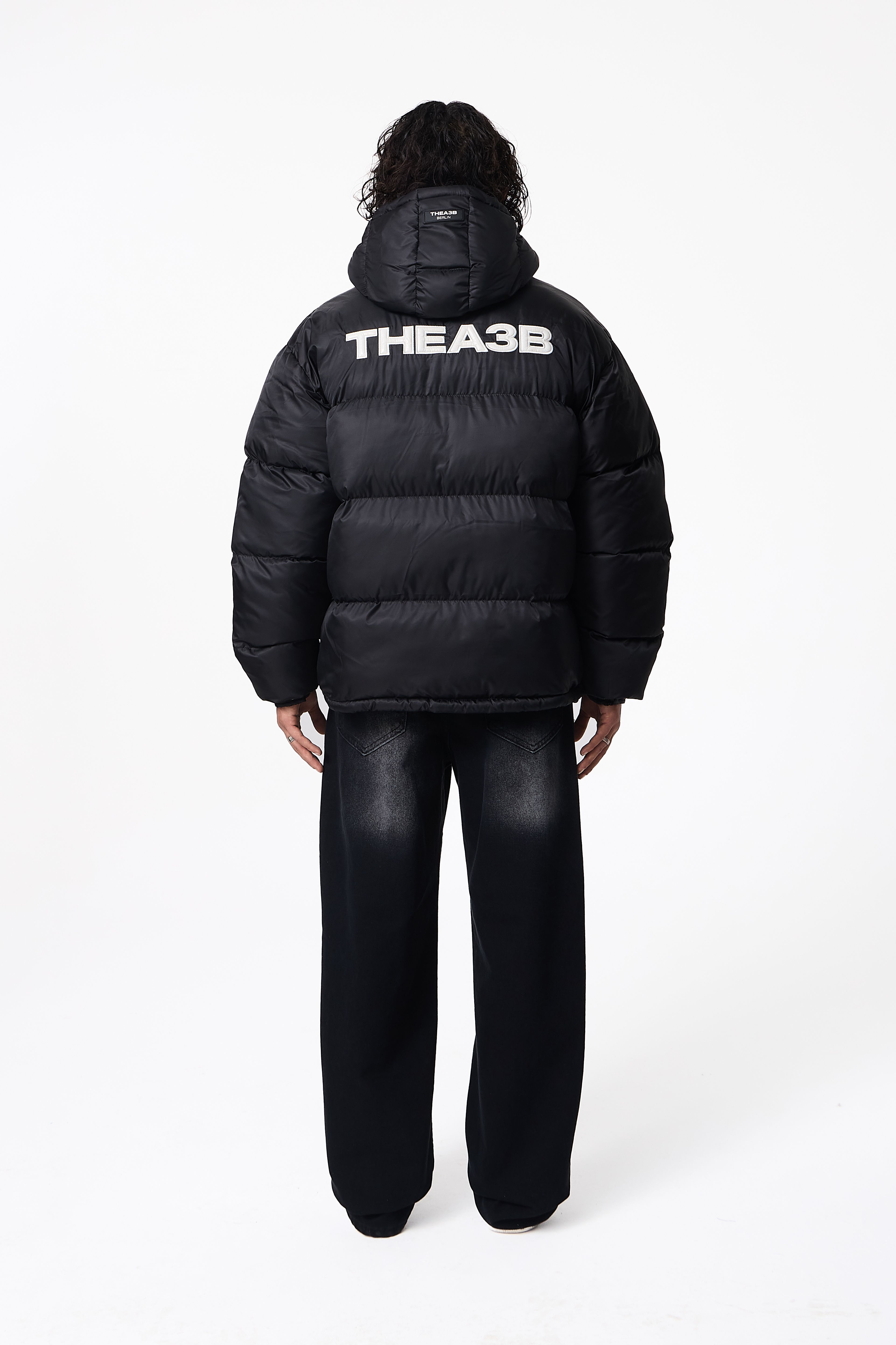 Essence Logo Premium Oversize Puffer Mont