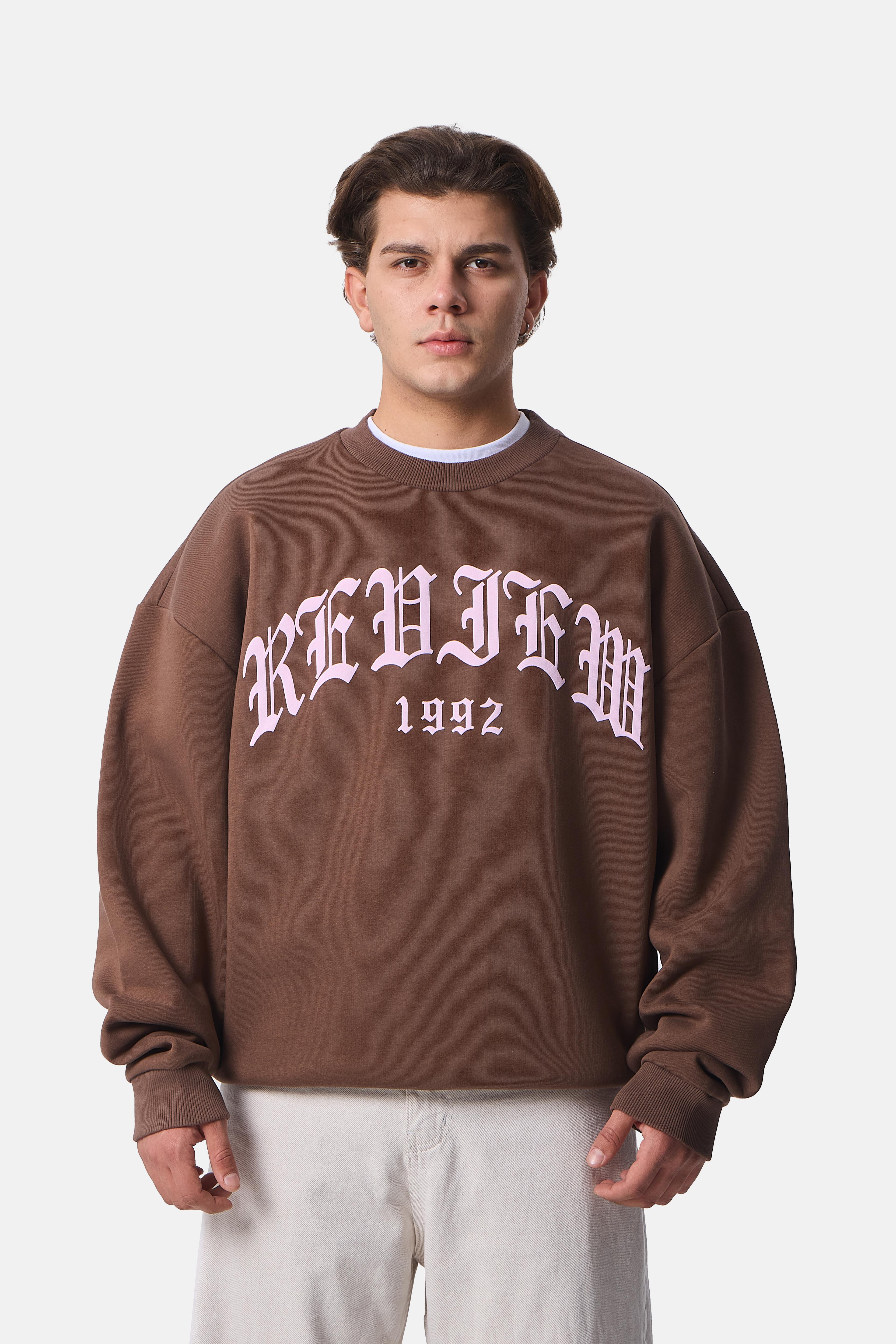 RVW 1992 Baskılı Premium Oversize Sweatshirt - Kahverengi