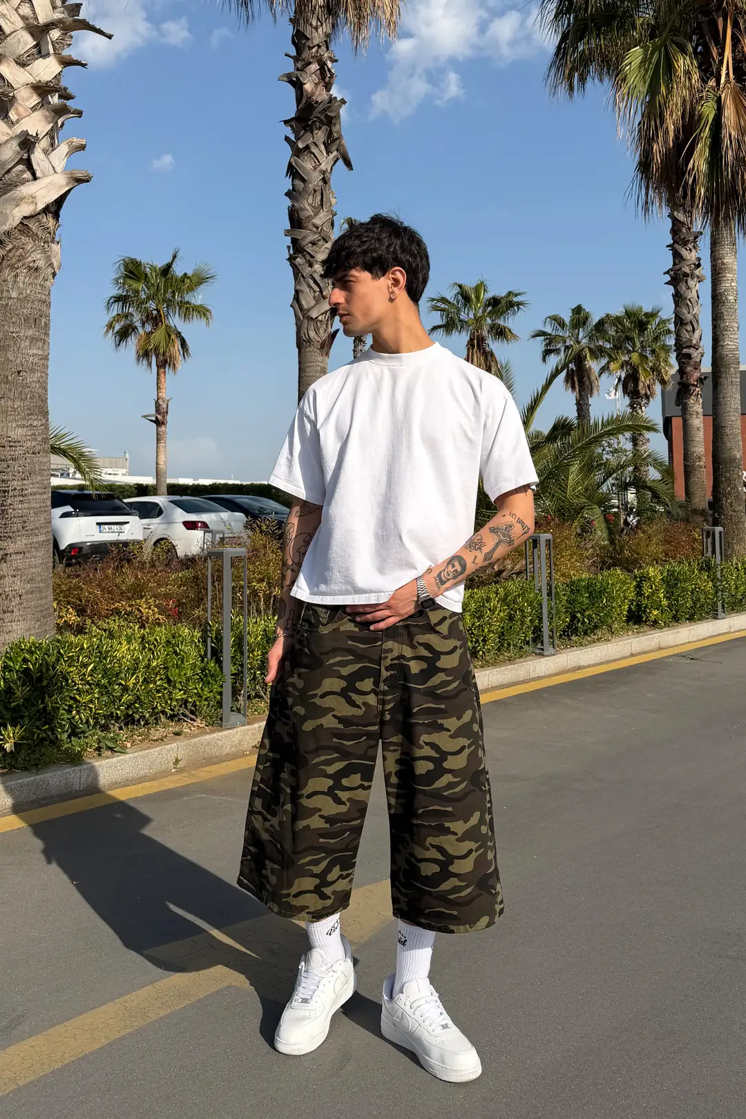 VOID Studios Nakış Detaylı Premium Camo Jort
