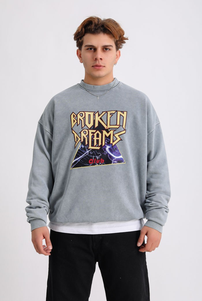Broken Dreams Baskılı Oversize Sweatshirt
