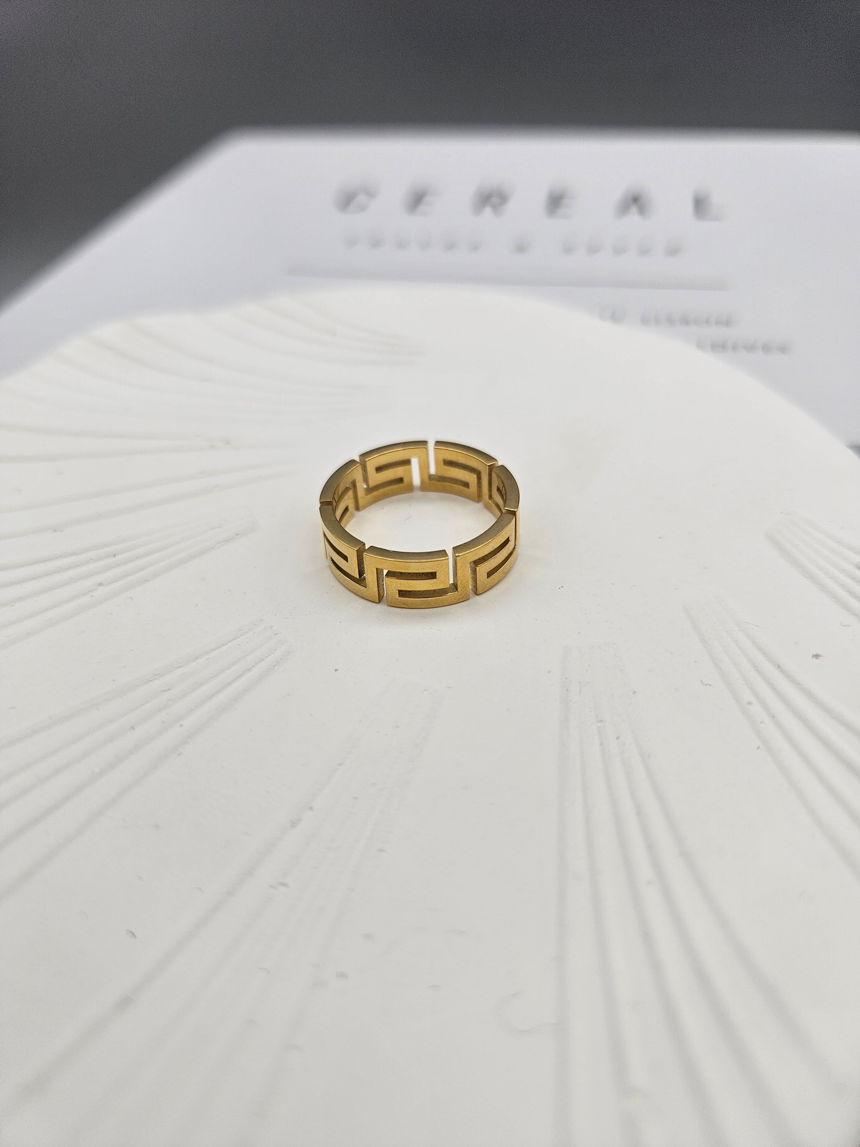 ÇELİK GOLD RENK RETRO TASARIM YÜZÜK