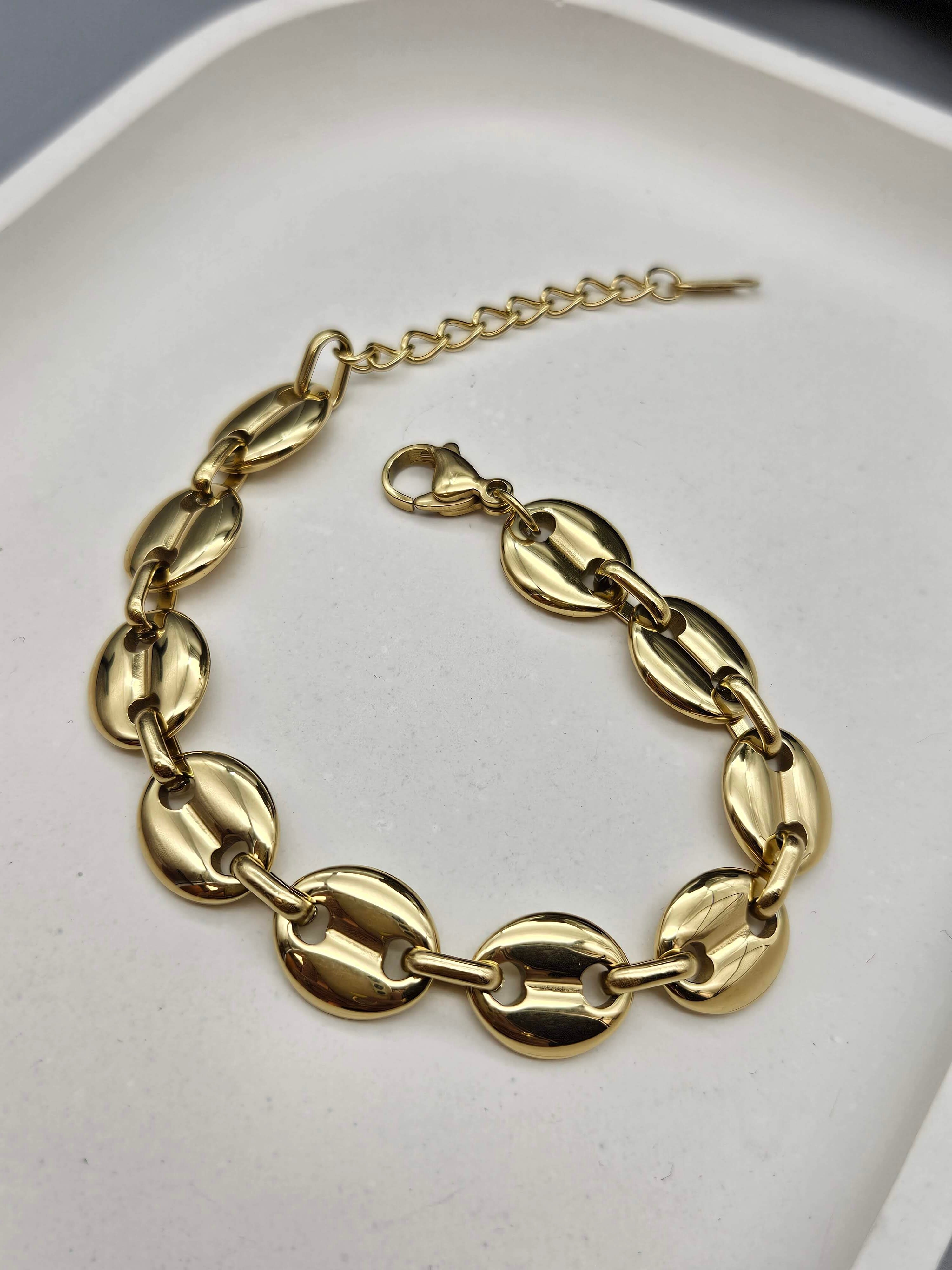ÇELİK GOLD RENK DÜĞME MODEL BİLEKLİK