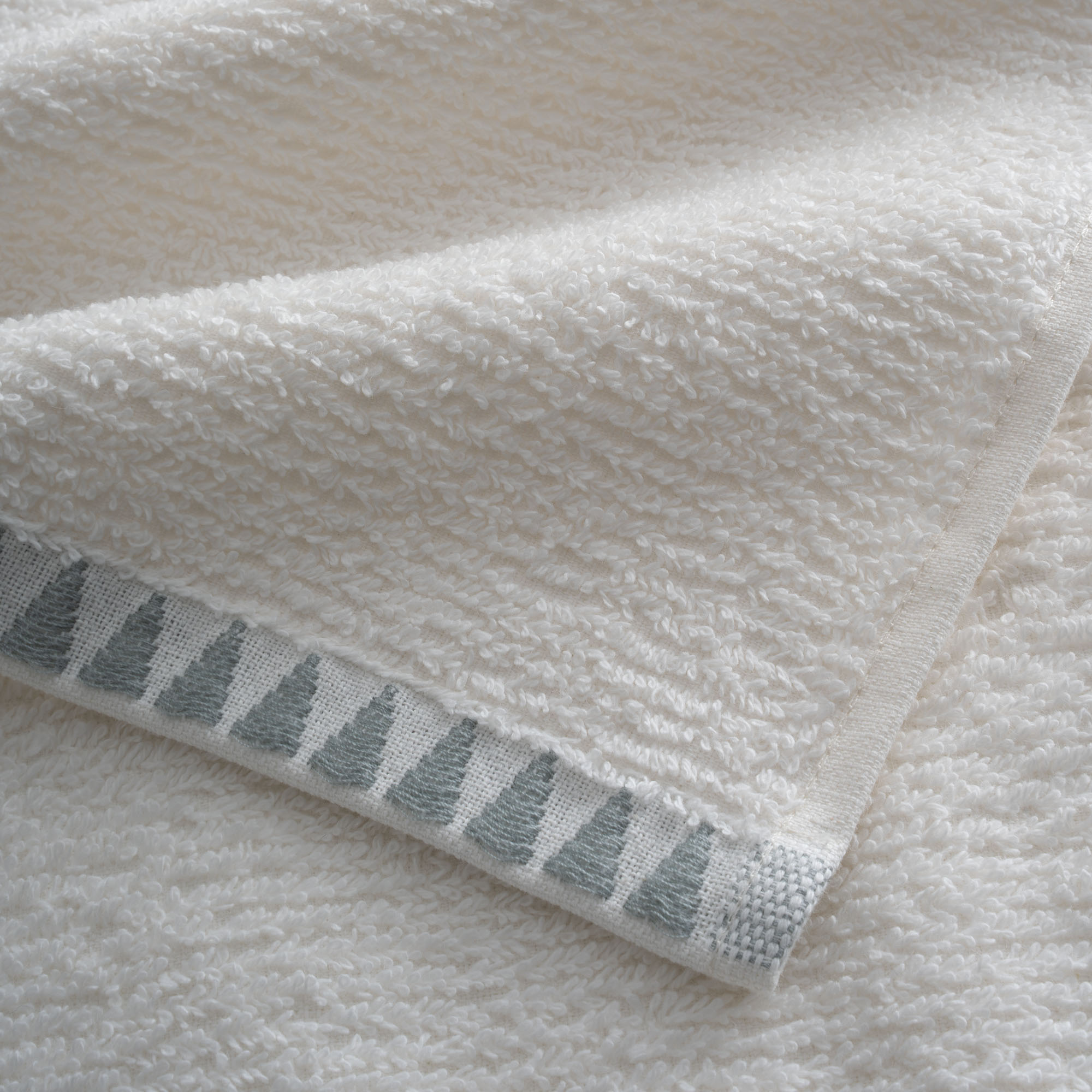 Tria Banyo Havlusu Jakarlı Krem-Mint