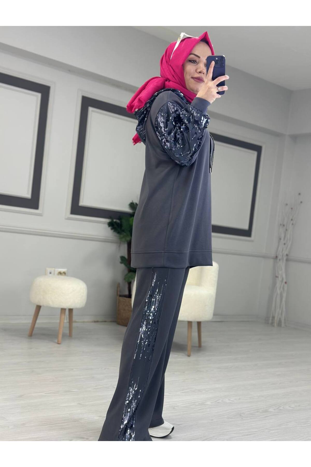 Camelya pullu takım