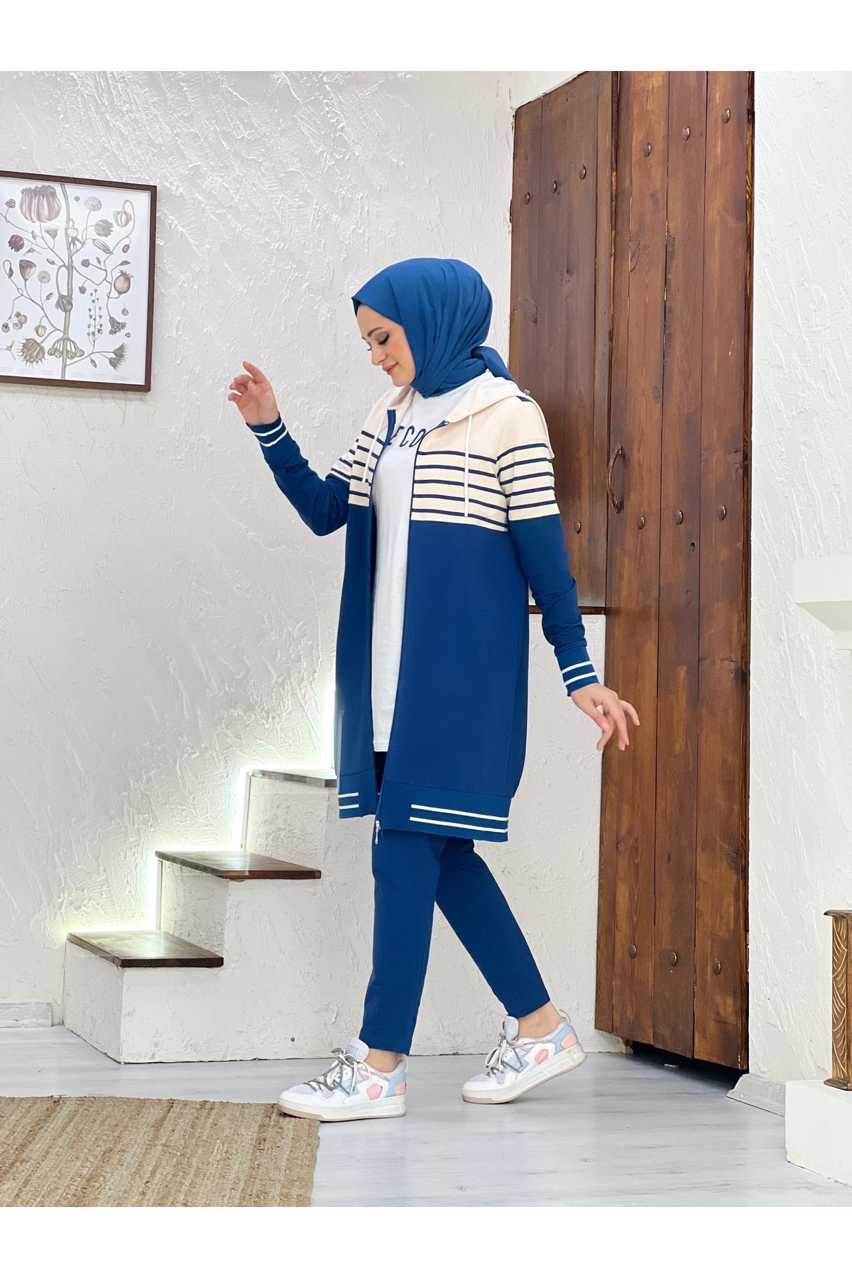 Camelya Yeni Sezon Üçlü Eşofman Takımı