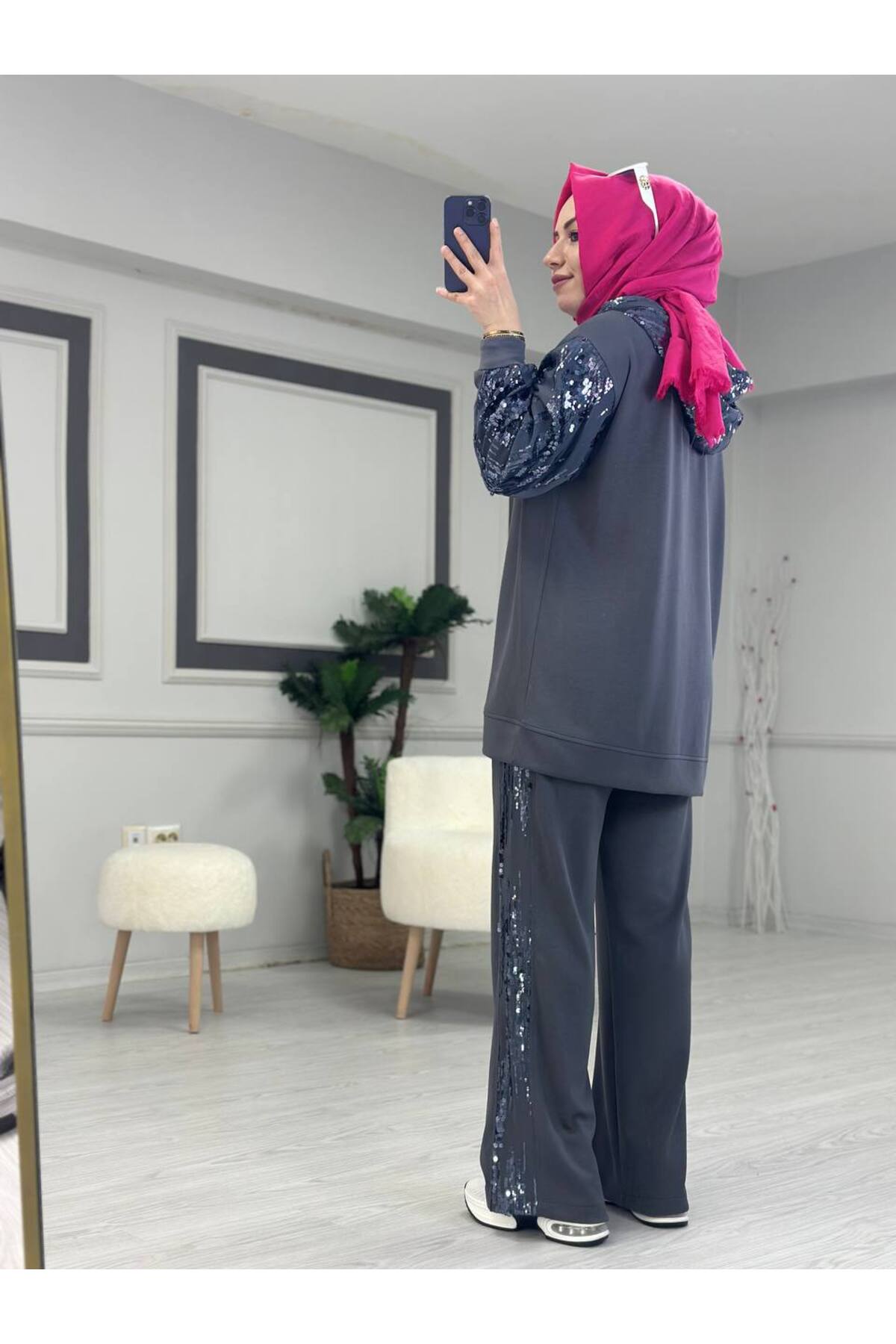 Camelya pullu takım