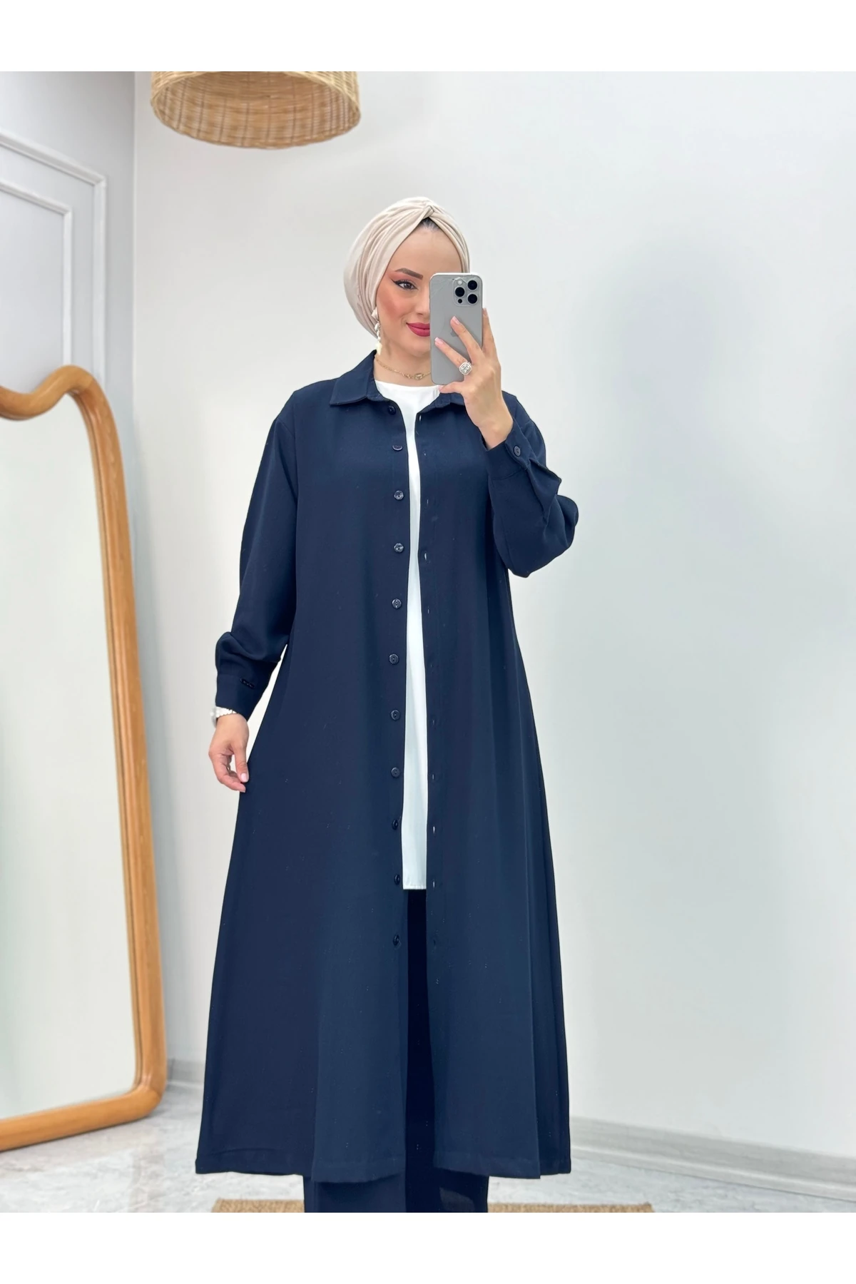 CAMELYA Kumlu Krep Kumaş Tuniği Uzun Düğmeli Üçlü Takım