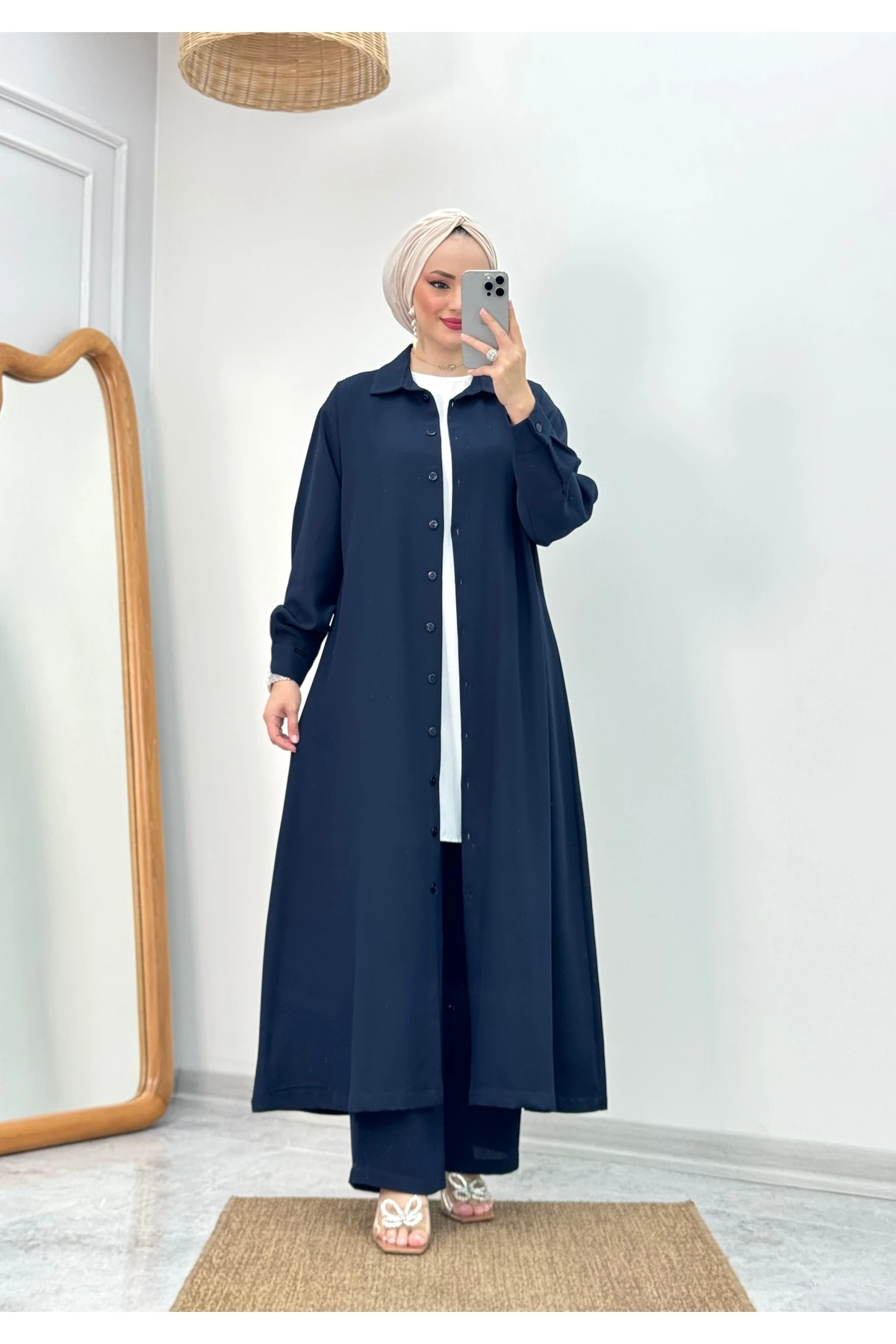 CAMELYA Kumlu Krep Kumaş Tuniği Uzun Düğmeli Üçlü Takım