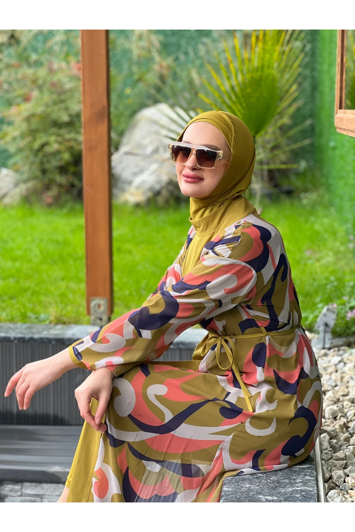 Camelya Desenli Pareo Detaylı  Tesettür Mayo 5'li Takım Yağ Yeşili