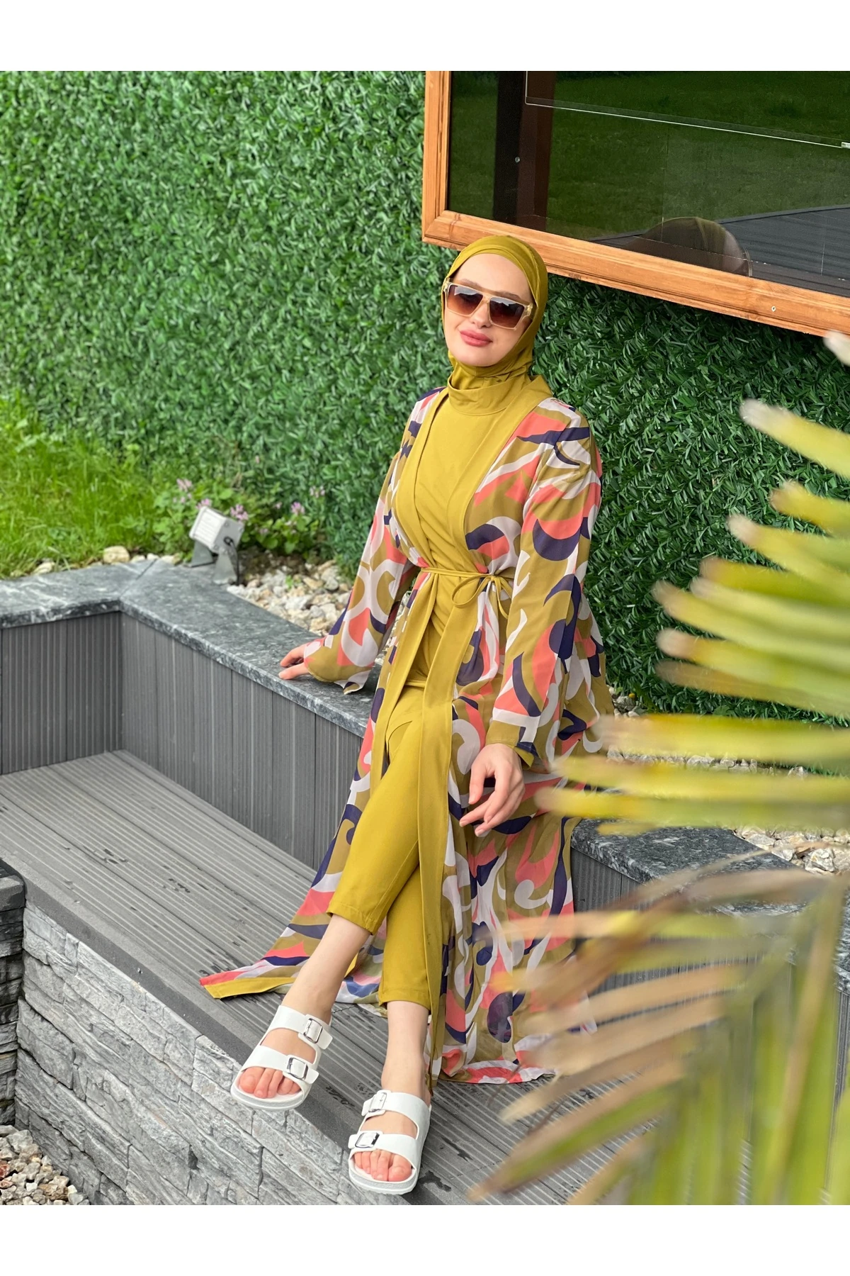 Camelya Desenli Pareo Detaylı  Tesettür Mayo 5'li Takım Yağ Yeşili