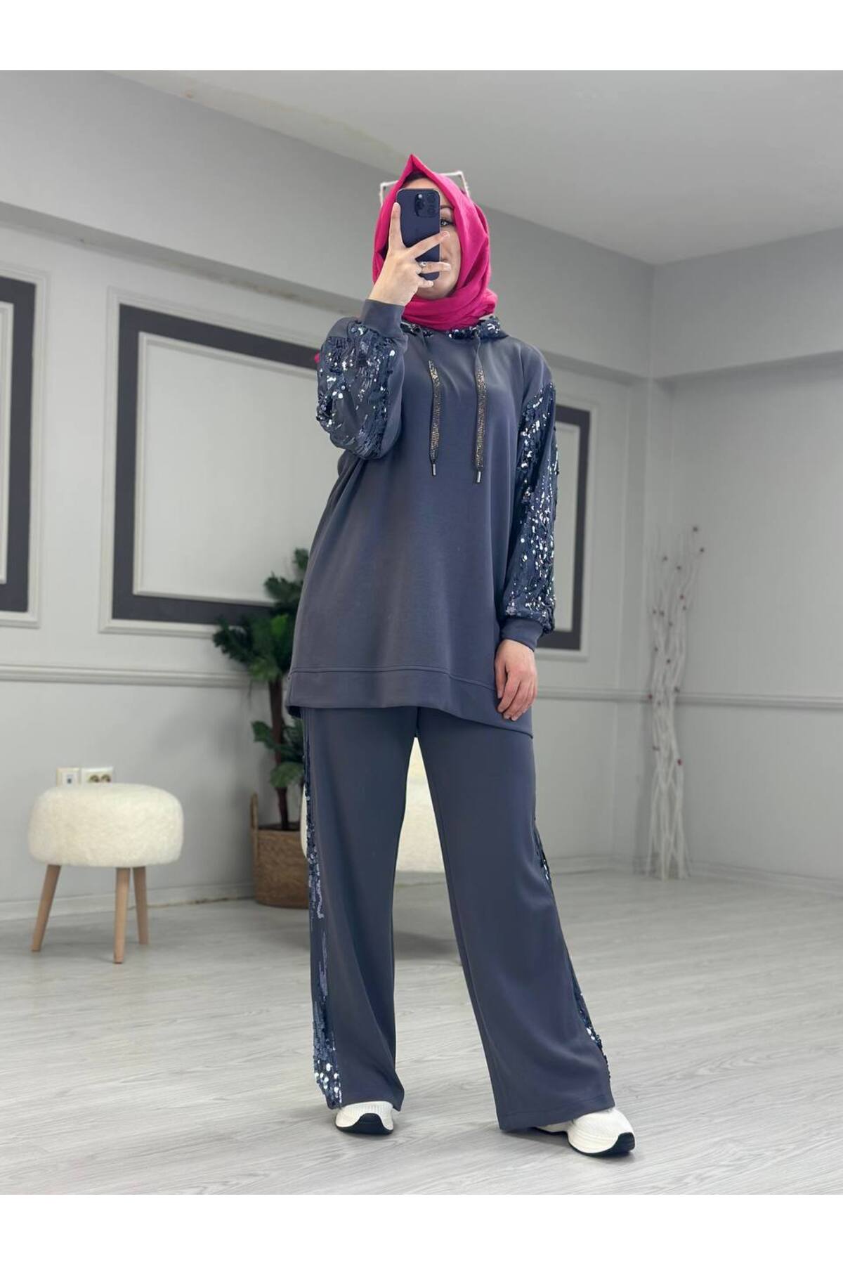 Camelya pullu takım