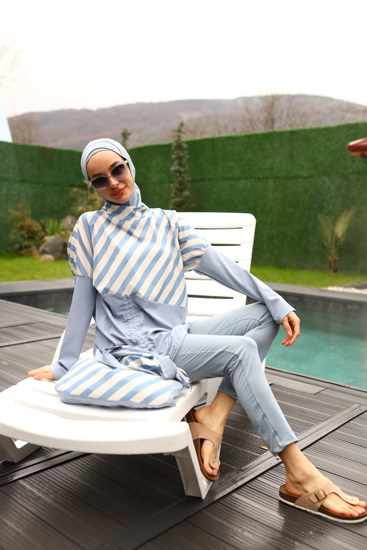 Camelya Tesettür Mayo Üzeri Desenli Çantalı 5 Parça 10365