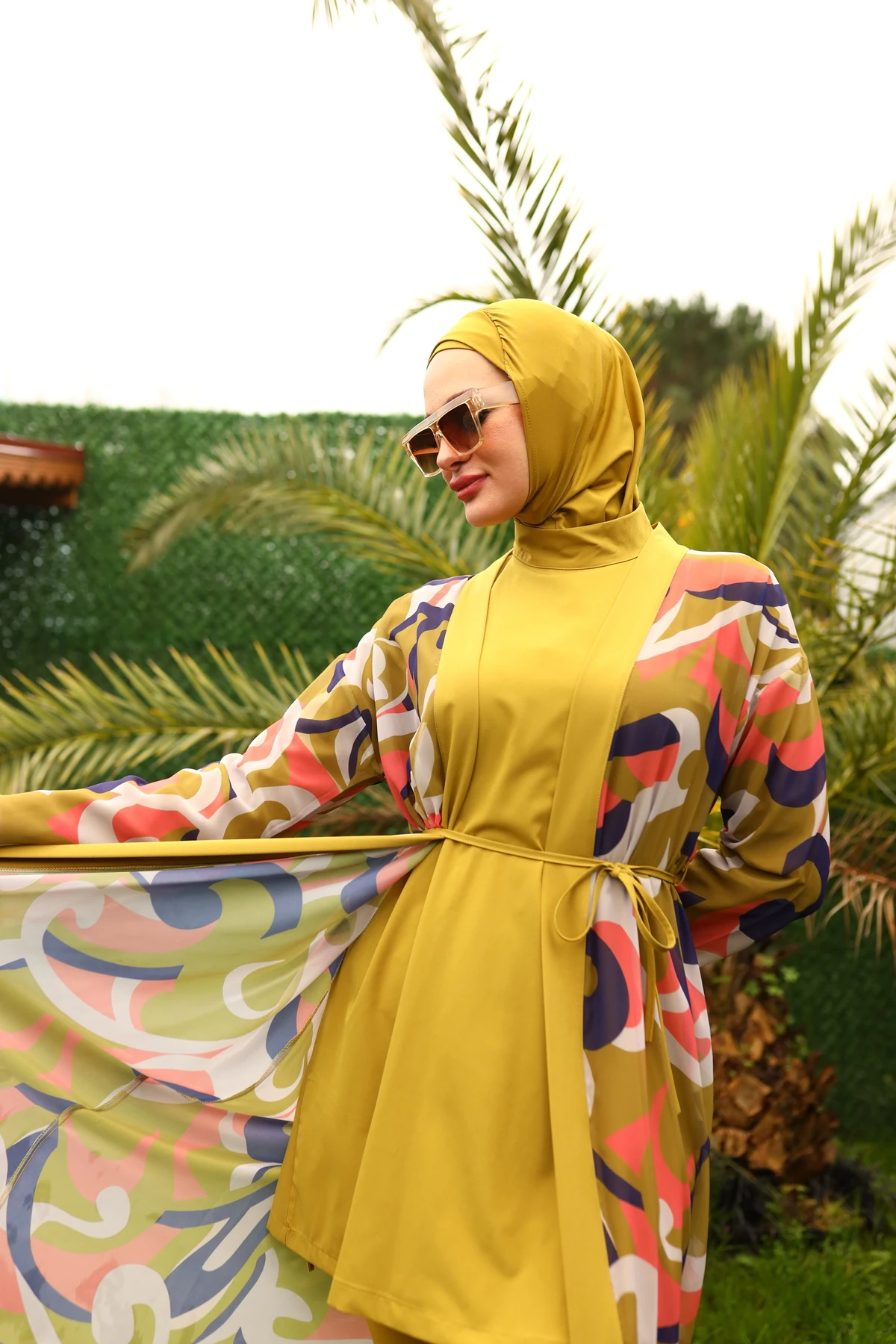 Camelya Desenli Pareo Detaylı  Tesettür Mayo 5'li Takım Yağ Yeşili