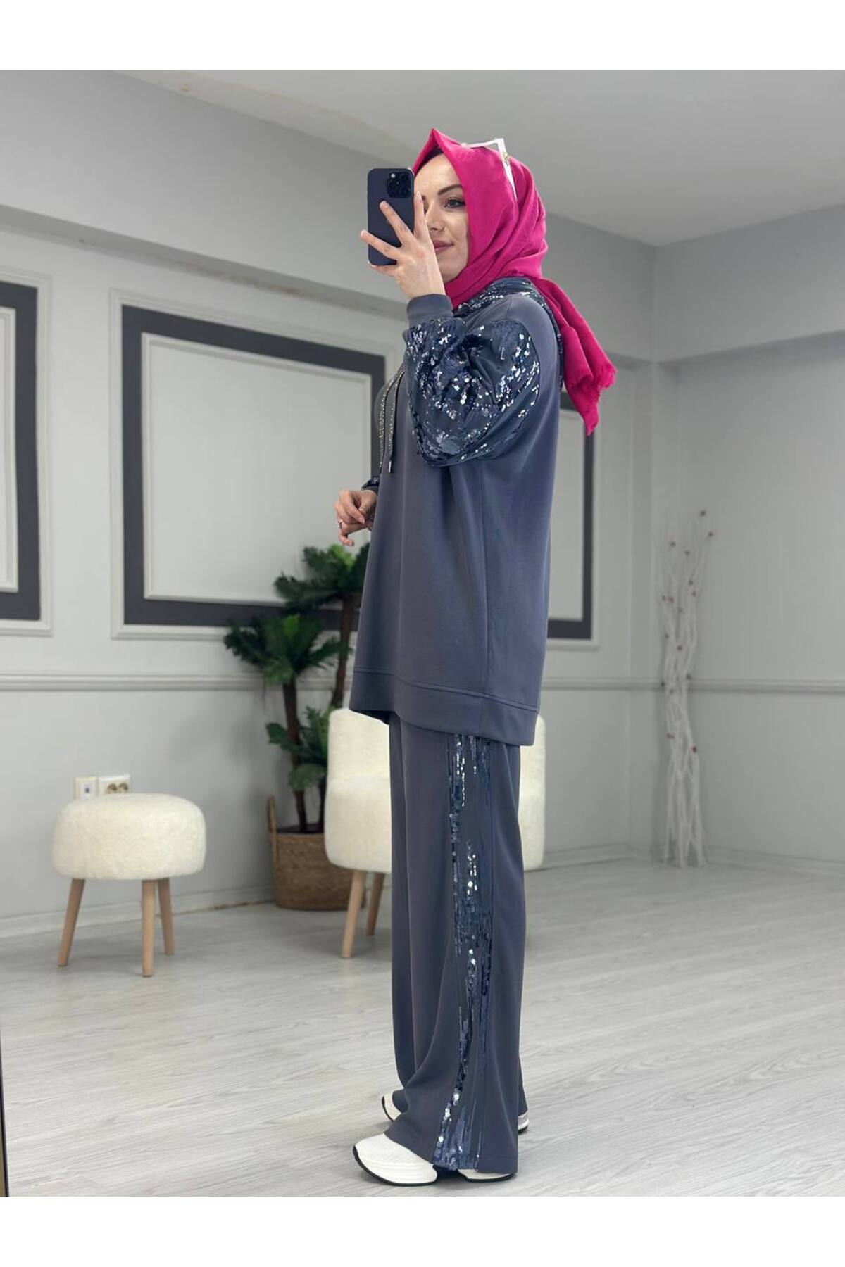 Camelya pullu takım