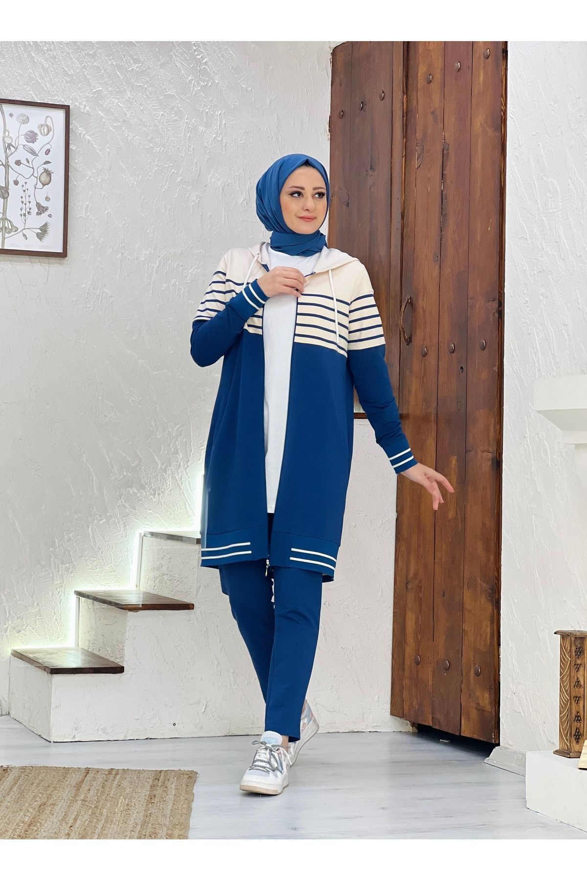 Camelya Yeni Sezon Üçlü Eşofman Takımı