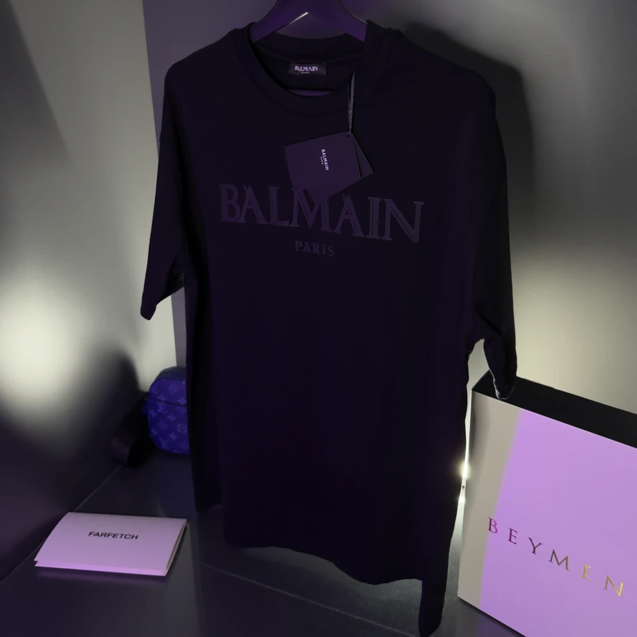 Balmain Paris Siyah Tişört – Premium Fit ️