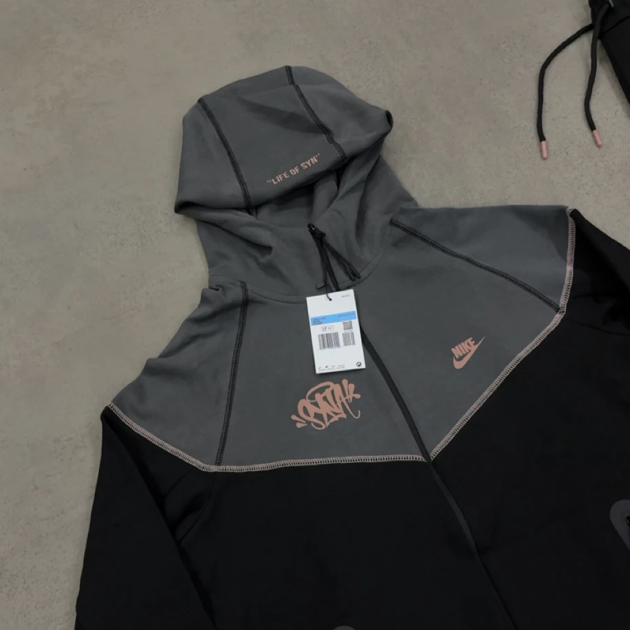 Nike x Syna Tech Fleece Set